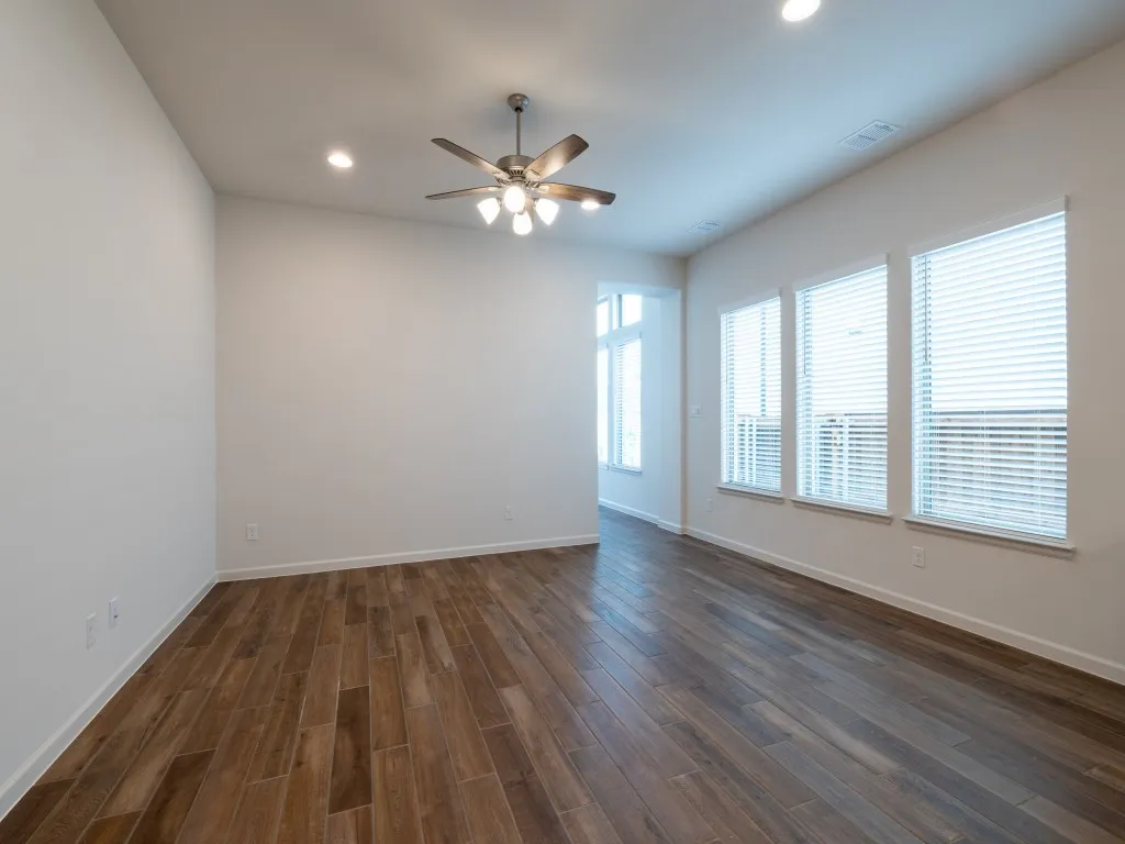 Single Family Residence For Rent in Denton County , 9316 Paintbrush Drive, Little Elm, Texas 75068, 4 Bedroom, 3 Bathroom, 2 Garage spaces, 1,736 Sqft, built in 2025, mls#21347519, Real Estate Agent in Little Elm, Homes For Rent in Denton county, Homes For Rent in Little Elm, Realtor in Little Elm Texas, Real Estate Brokerage Independent Realty Texas, Luminita Cordes Realtor