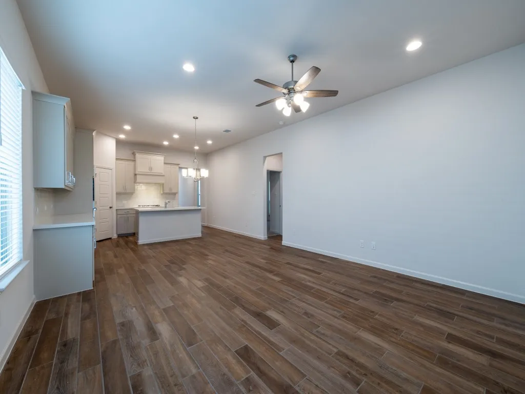 Single Family Residence For Rent in Denton County , 9316 Paintbrush Drive, Little Elm, Texas 75068, 4 Bedroom, 3 Bathroom, 2 Garage spaces, 1,736 Sqft, built in 2025, mls#21347519, Real Estate Agent in Little Elm, Homes For Rent in Denton county, Homes For Rent in Little Elm, Realtor in Little Elm Texas, Real Estate Brokerage Independent Realty Texas, Luminita Cordes Realtor