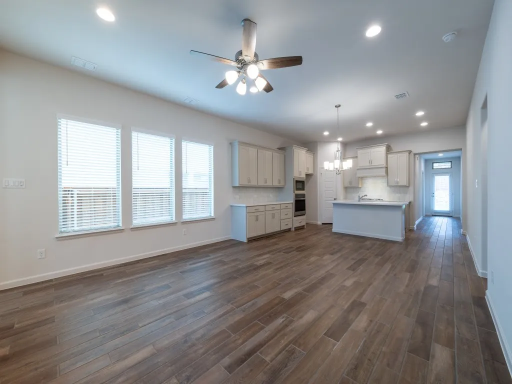 Single Family Residence For Rent in Denton County , 9316 Paintbrush Drive, Little Elm, Texas 75068, 4 Bedroom, 3 Bathroom, 2 Garage spaces, 1,736 Sqft, built in 2025, mls#21347519, Real Estate Agent in Little Elm, Homes For Rent in Denton county, Homes For Rent in Little Elm, Realtor in Little Elm Texas, Real Estate Brokerage Independent Realty Texas, Luminita Cordes Realtor