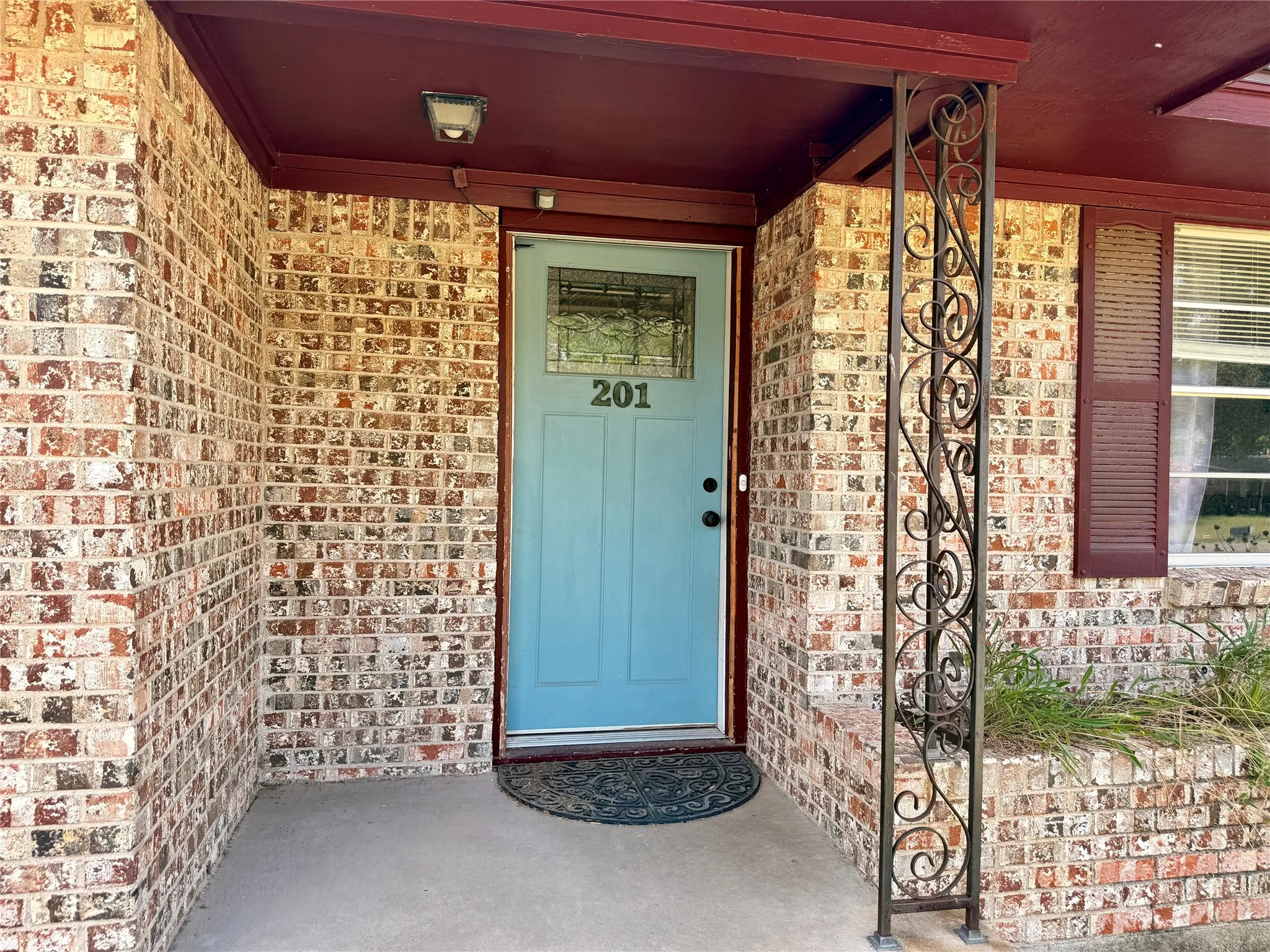 Single Family Residence For Sale in Kaufman County , 201 Collins Drive, Terrell, Texas 75160, 3 Bedroom, 2 Bathroom, 2 Garage spaces, 1,676 Sqft, built in 1970, mls#21346139, Real Estate Agent in Terrell, Homes For Sale in Kaufman county, Homes For Sale in Terrell, Realtor in Terrell Texas, Real Estate Brokerage Independent Realty Texas, Luminita Cordes Realtor