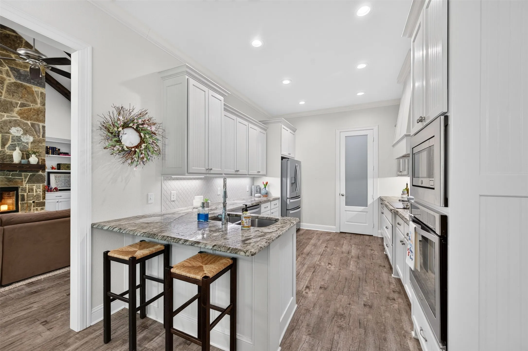 Single Family Residence For Sale in Henderson County , 9236 Safari Bluff, Larue, Texas 75770, 4 Bedroom, 3 Bathroom, 2 Garage spaces, 2,201 Sqft, built in 2019, mls#21344706, Real Estate Agent in Larue, Homes For Sale in Henderson county, Homes For Sale in Larue, Realtor in Larue Texas, Real Estate Brokerage Independent Realty Texas, Luminita Cordes Realtor