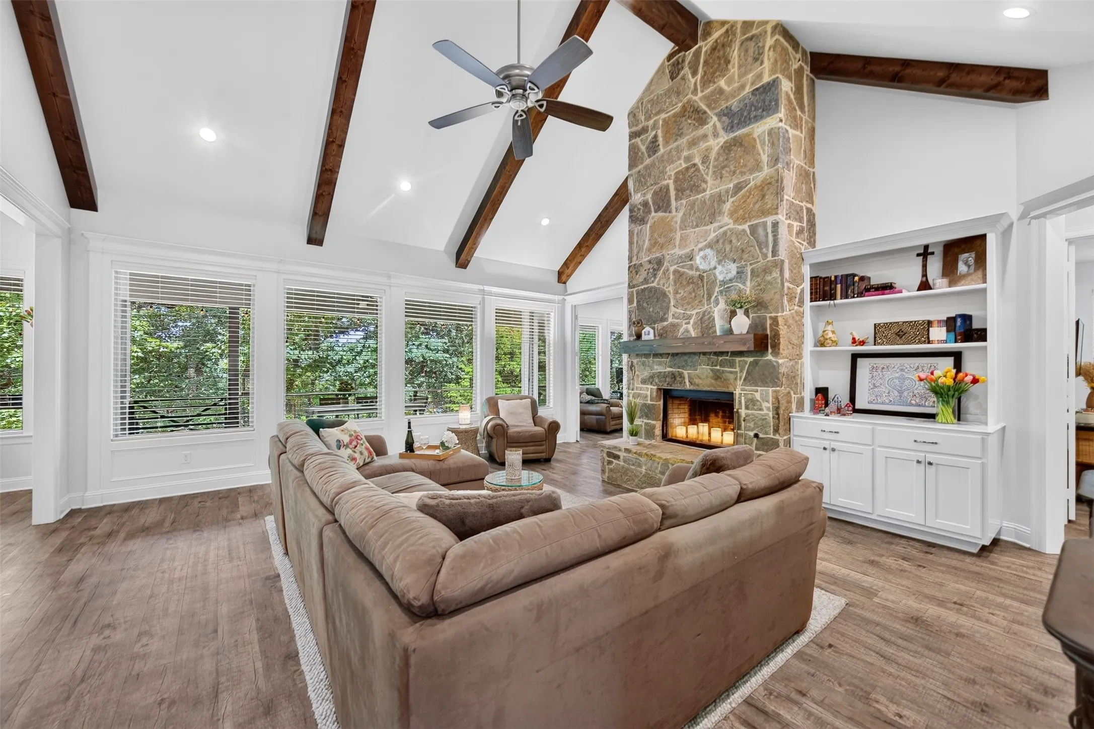 Single Family Residence For Sale in Henderson County , 9236 Safari Bluff, Larue, Texas 75770, 4 Bedroom, 3 Bathroom, 2 Garage spaces, 2,201 Sqft, built in 2019, mls#21344706, Real Estate Agent in Larue, Homes For Sale in Henderson county, Homes For Sale in Larue, Realtor in Larue Texas, Real Estate Brokerage Independent Realty Texas, Luminita Cordes Realtor