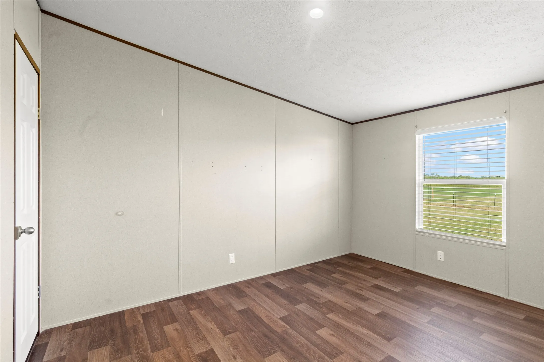 Manufactured Home For Sale in Navarro County , 2347 NE County Road 2070, Powell, Texas 75153, 3 Bedroom, 2 Bathroom, Garage spaces, 1,344 Sqft, built in 2024, mls#21347474, Real Estate Agent in Powell, Homes For Sale in Navarro county, Homes For Sale in Powell, Realtor in Powell Texas, Real Estate Brokerage Independent Realty Texas, Luminita Cordes Realtor