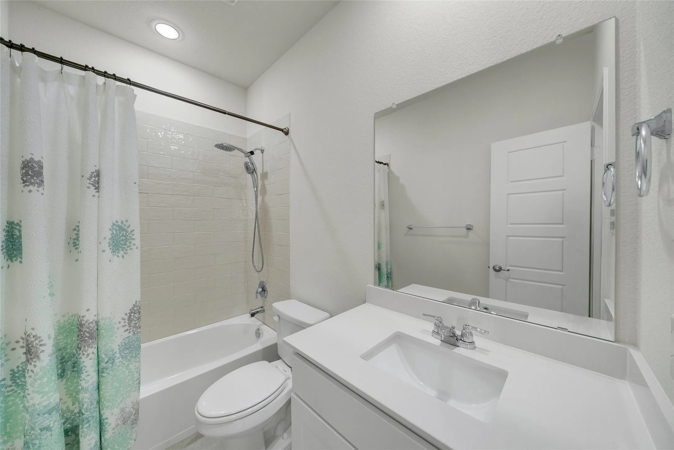 Single Family Residence For Rent in Collin County , 1117 Goldfinch Drive, Celina, Texas 75009, 4 Bedroom, 3 Bathroom, 2 Garage spaces, 2,939 Sqft, built in 2021, mls#21346930, Real Estate Agent in Celina, Homes For Rent in Collin county, Homes For Rent in Celina, Realtor in Celina Texas, Real Estate Brokerage Independent Realty Texas, Luminita Cordes Realtor