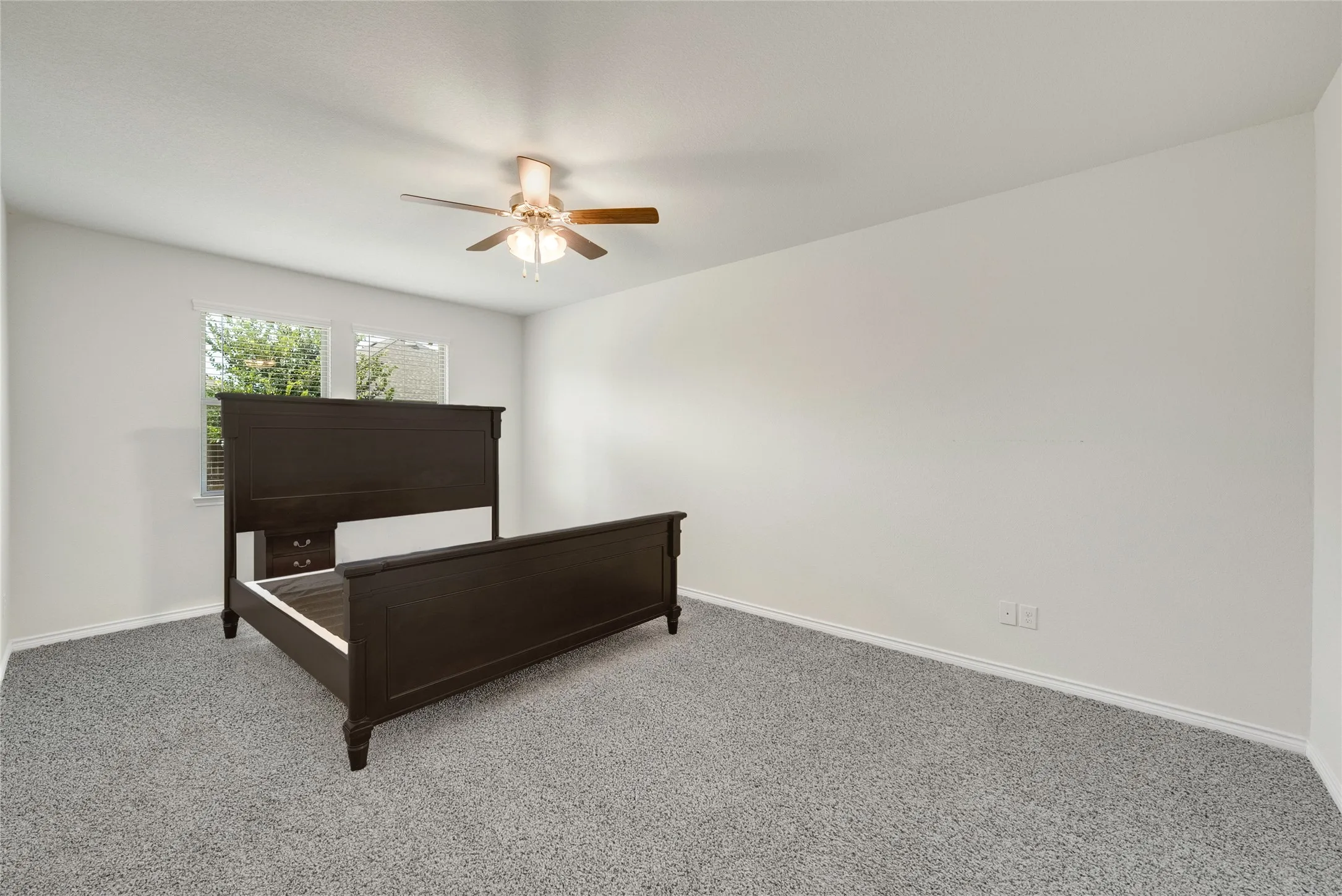 Single Family Residence For Rent in Collin County , 1117 Goldfinch Drive, Celina, Texas 75009, 4 Bedroom, 3 Bathroom, 2 Garage spaces, 2,939 Sqft, built in 2021, mls#21346930, Real Estate Agent in Celina, Homes For Rent in Collin county, Homes For Rent in Celina, Realtor in Celina Texas, Real Estate Brokerage Independent Realty Texas, Luminita Cordes Realtor