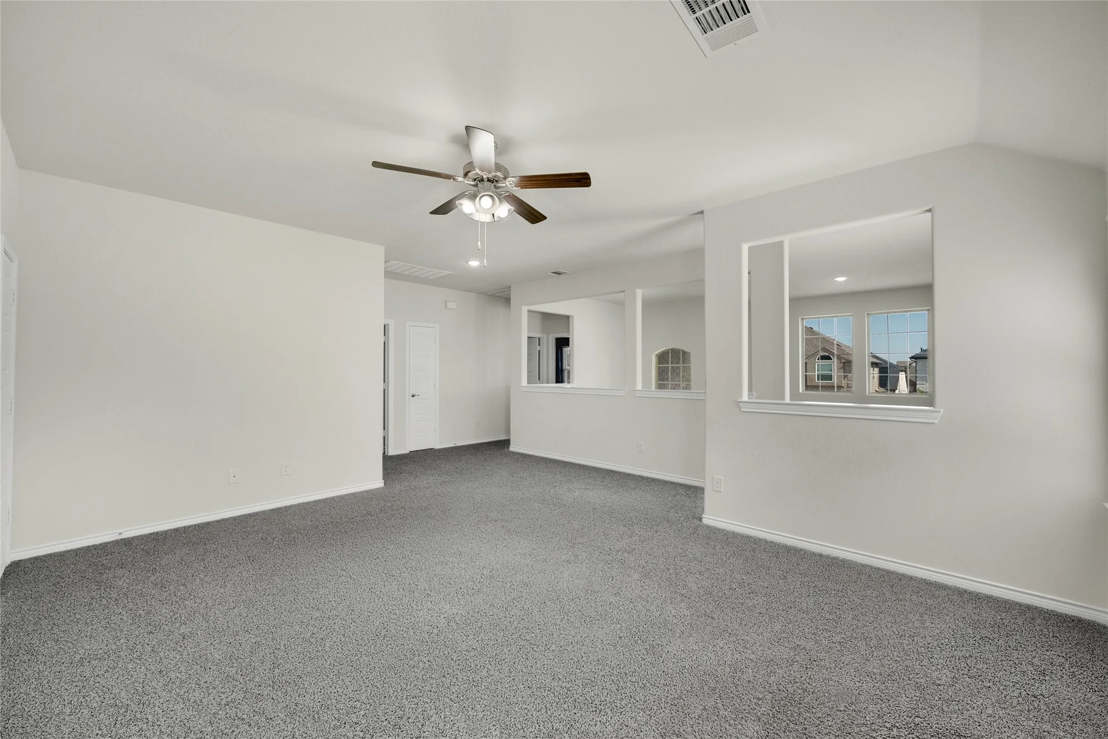 Single Family Residence For Rent in Collin County , 1117 Goldfinch Drive, Celina, Texas 75009, 4 Bedroom, 3 Bathroom, 2 Garage spaces, 2,939 Sqft, built in 2021, mls#21346930, Real Estate Agent in Celina, Homes For Rent in Collin county, Homes For Rent in Celina, Realtor in Celina Texas, Real Estate Brokerage Independent Realty Texas, Luminita Cordes Realtor