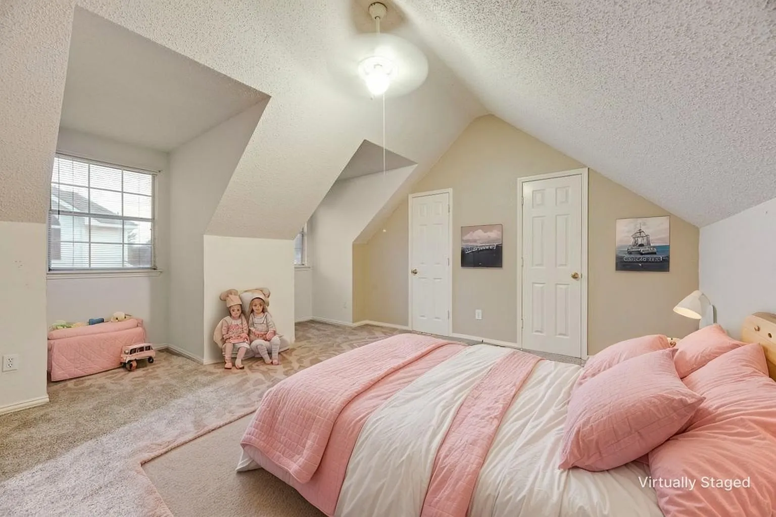 Bonus room virtually staged
