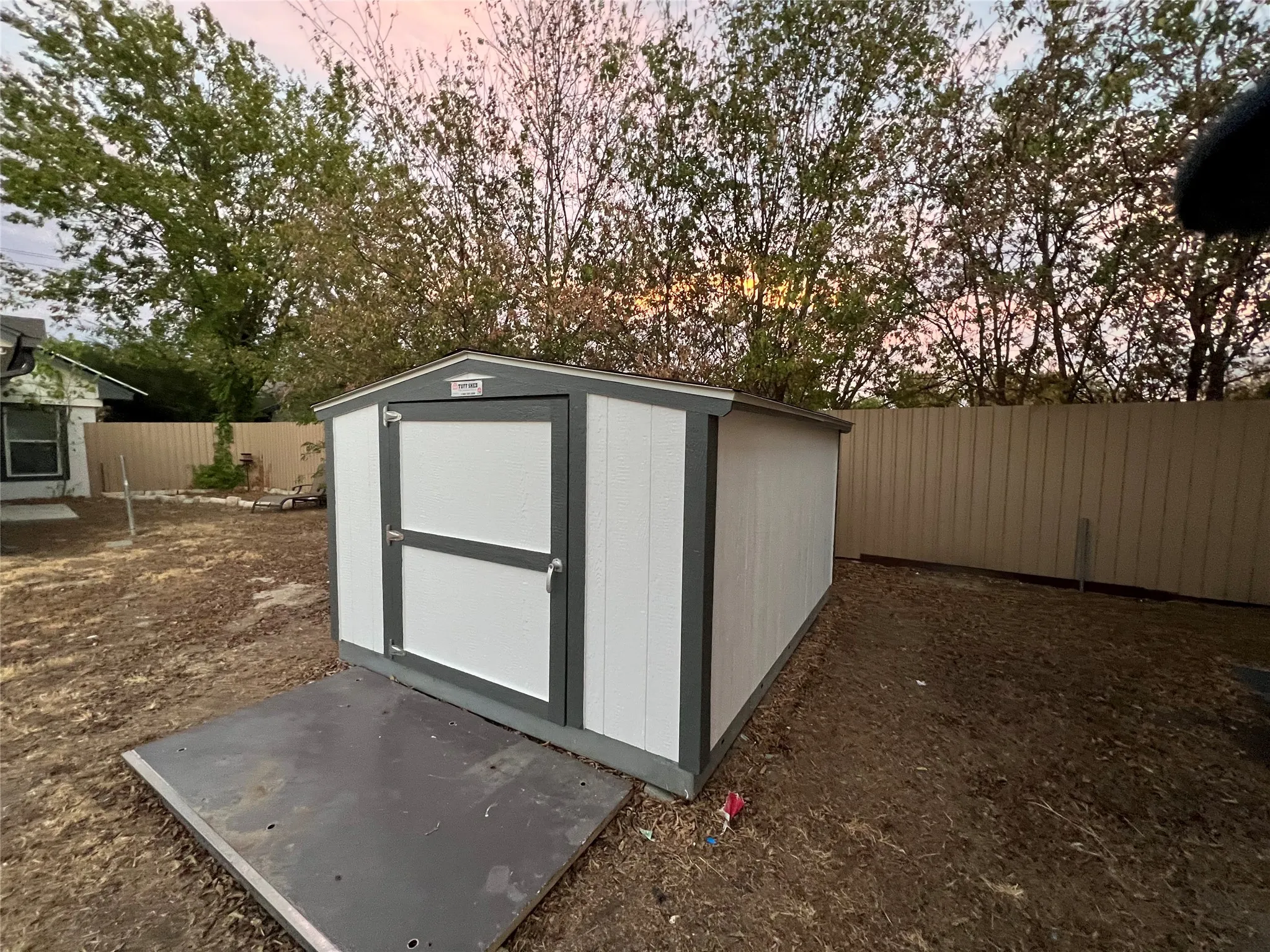 Single Family Residence For Sale in Brown County , 2501 Austin Avenue, Brownwood, Texas 76801, 3 Bedroom, 2 Bathroom, 1 Garage spaces, 1,950 Sqft, built in 0, mls#21347407, Real Estate Agent in Brownwood, Homes For Sale in Brown county, Homes For Sale in Brownwood, Realtor in Brownwood Texas, Real Estate Brokerage Independent Realty Texas, Luminita Cordes Realtor