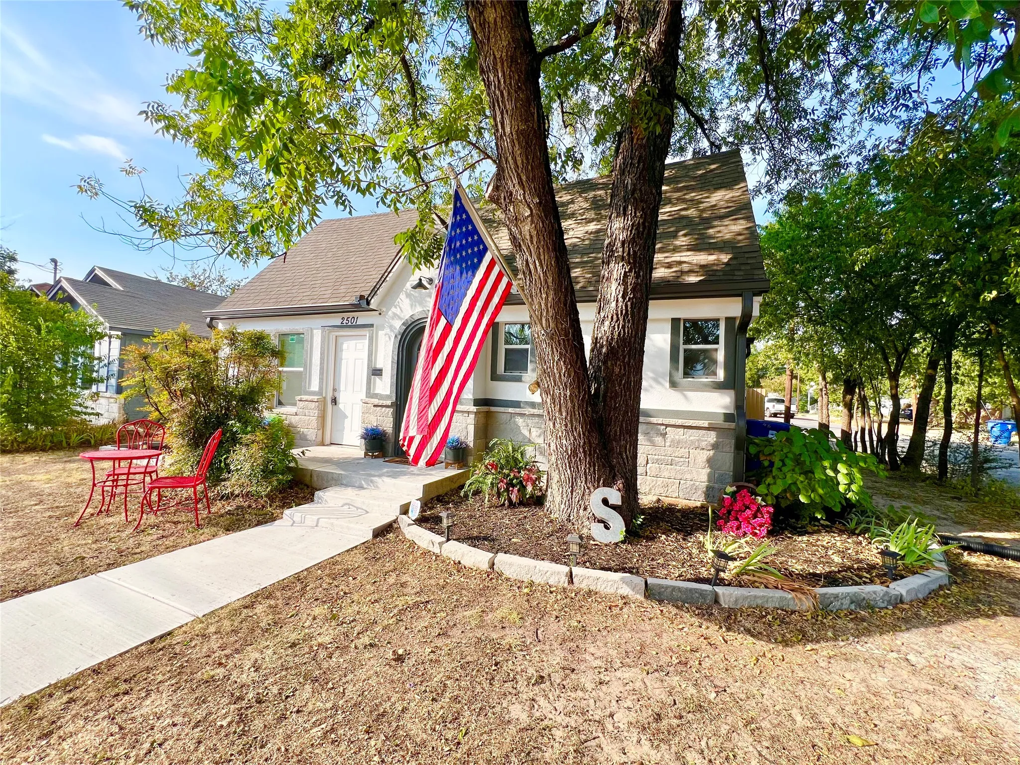 Single Family Residence For Sale in Brown County , 2501 Austin Avenue, Brownwood, Texas 76801, 3 Bedroom, 2 Bathroom, 1 Garage spaces, 1,950 Sqft, built in 0, mls#21347407, Real Estate Agent in Brownwood, Homes For Sale in Brown county, Homes For Sale in Brownwood, Realtor in Brownwood Texas, Real Estate Brokerage Independent Realty Texas, Luminita Cordes Realtor