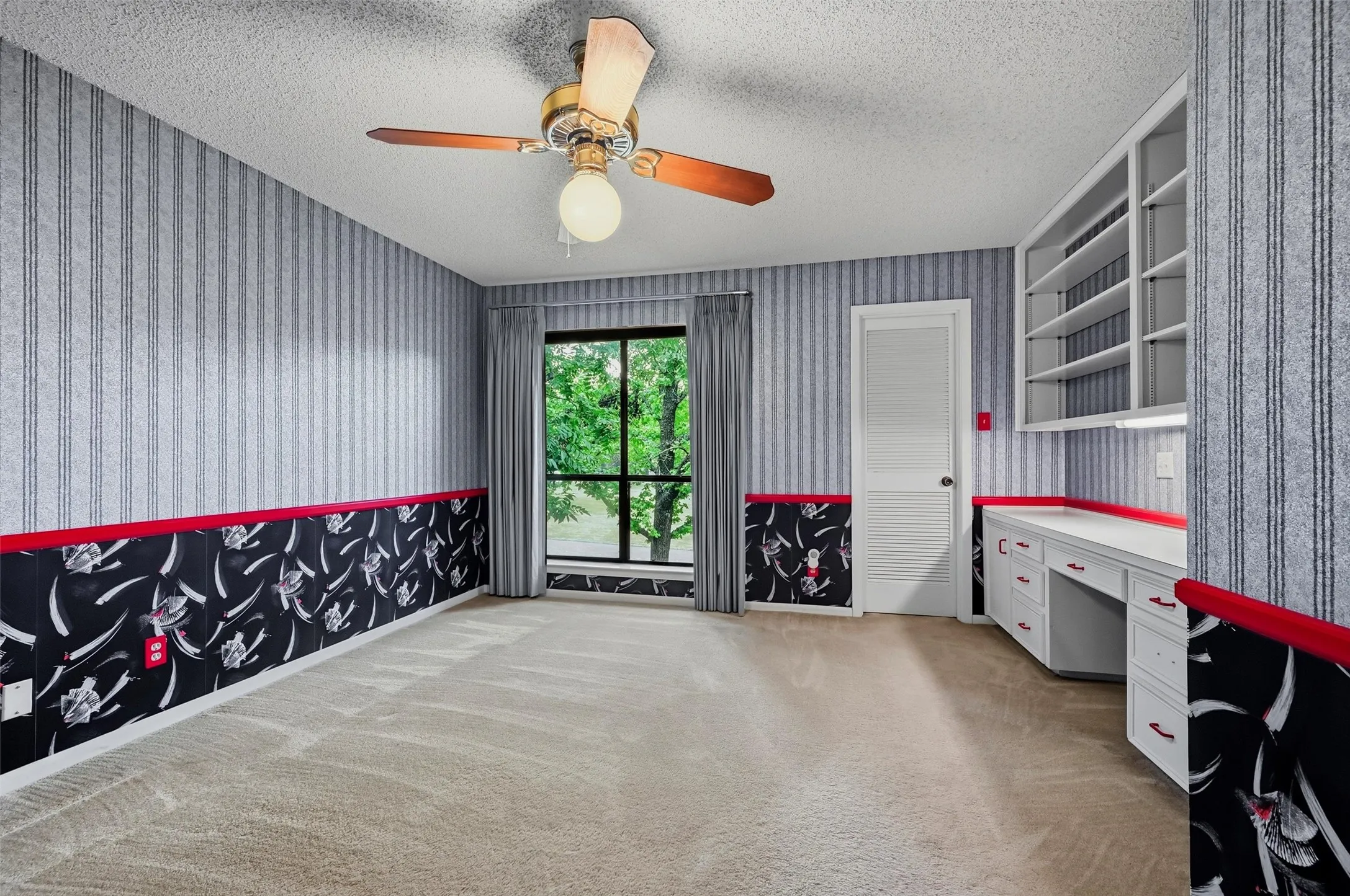 Fourth Bedroom
Second Floor