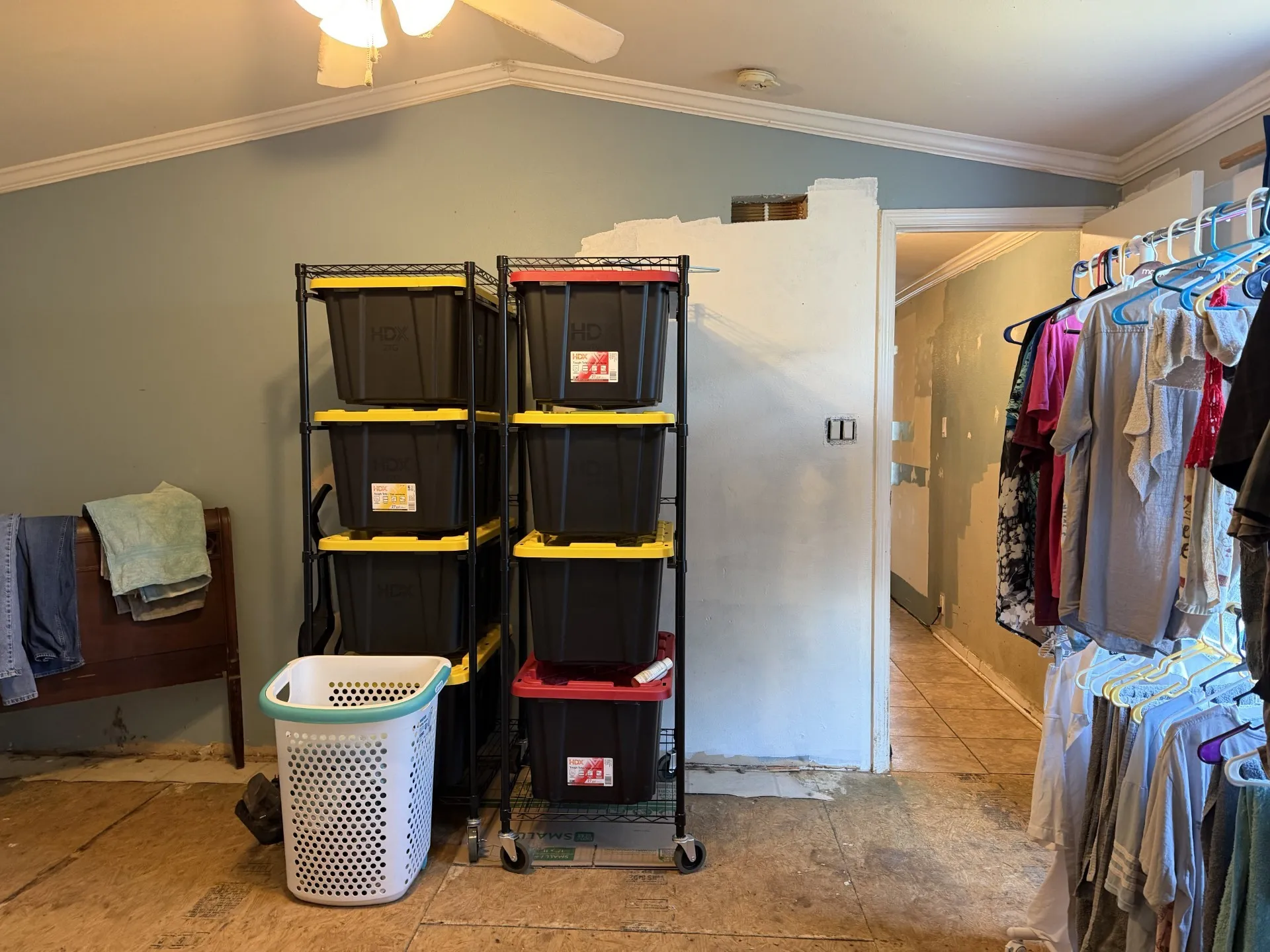 Mobile Home For Sale in Montague County , 355 Indian Hills Road, Bowie, Texas 76230, 4 Bedroom, 2 Bathroom, Garage spaces, 1,840 Sqft, built in 2008, mls#21347545, Real Estate Agent in Bowie, Homes For Sale in Montague county, Homes For Sale in Bowie, Realtor in Bowie Texas, Real Estate Brokerage Independent Realty Texas, Luminita Cordes Realtor