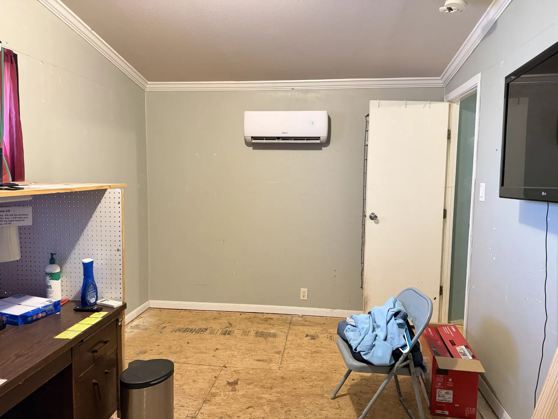Mobile Home For Sale in Montague County , 355 Indian Hills Road, Bowie, Texas 76230, 4 Bedroom, 2 Bathroom, Garage spaces, 1,840 Sqft, built in 2008, mls#21347545, Real Estate Agent in Bowie, Homes For Sale in Montague county, Homes For Sale in Bowie, Realtor in Bowie Texas, Real Estate Brokerage Independent Realty Texas, Luminita Cordes Realtor