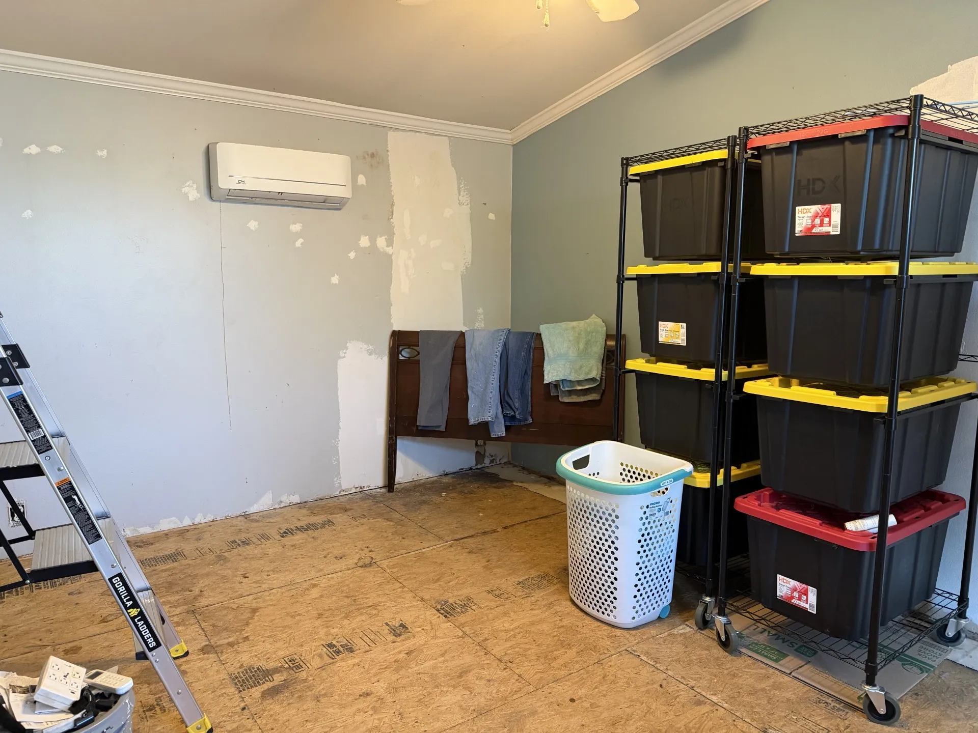 Mobile Home For Sale in Montague County , 355 Indian Hills Road, Bowie, Texas 76230, 4 Bedroom, 2 Bathroom, Garage spaces, 1,840 Sqft, built in 2008, mls#21347545, Real Estate Agent in Bowie, Homes For Sale in Montague county, Homes For Sale in Bowie, Realtor in Bowie Texas, Real Estate Brokerage Independent Realty Texas, Luminita Cordes Realtor