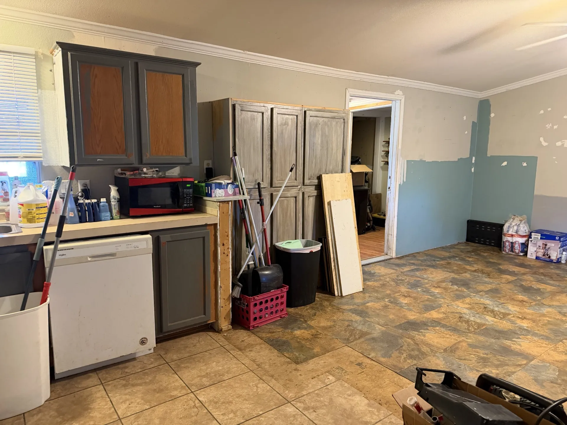 Mobile Home For Sale in Montague County , 355 Indian Hills Road, Bowie, Texas 76230, 4 Bedroom, 2 Bathroom, Garage spaces, 1,840 Sqft, built in 2008, mls#21347545, Real Estate Agent in Bowie, Homes For Sale in Montague county, Homes For Sale in Bowie, Realtor in Bowie Texas, Real Estate Brokerage Independent Realty Texas, Luminita Cordes Realtor