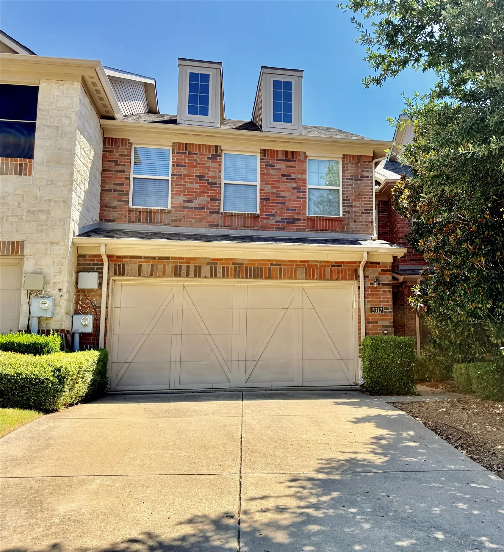 Townhouse For Rent in Denton County , 2617 Jackson Drive, Lewisville, Texas 75067, 3 Bedroom, 3 Bathroom, 2 Garage spaces, 1,901 Sqft, built in 2013, mls#21346157, Real Estate Agent in Lewisville, Homes For Rent in Denton county, Homes For Rent in Lewisville, Realtor in Lewisville Texas, Real Estate Brokerage Independent Realty Texas, Luminita Cordes Realtor