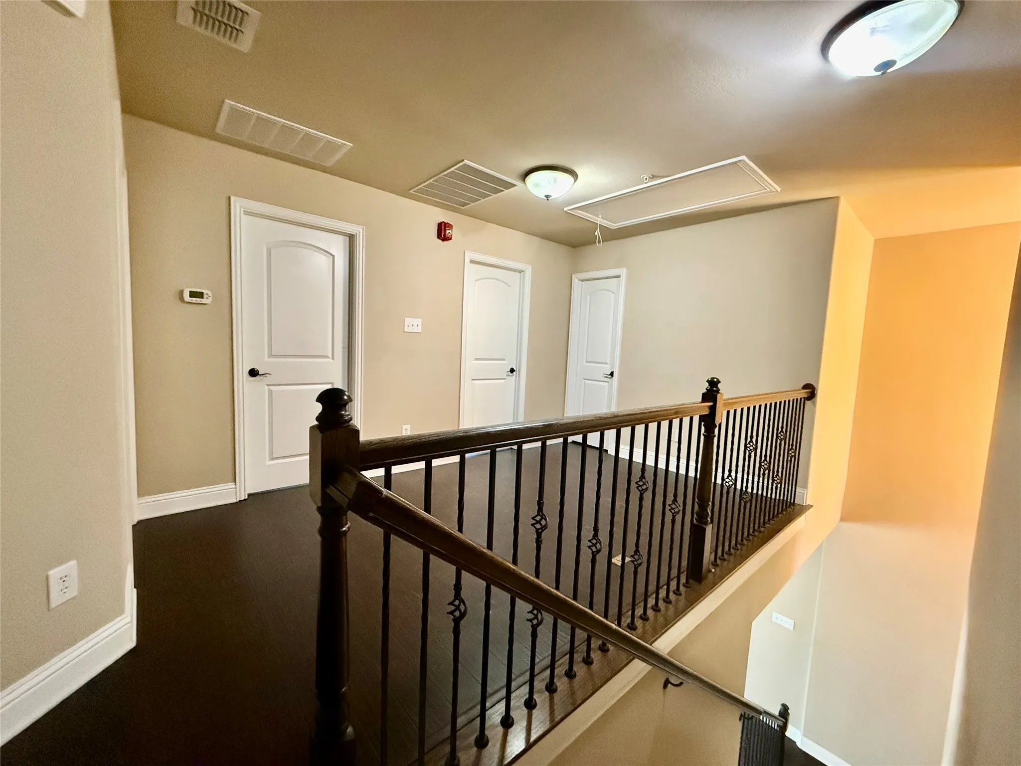 Townhouse For Rent in Denton County , 2617 Jackson Drive, Lewisville, Texas 75067, 3 Bedroom, 3 Bathroom, 2 Garage spaces, 1,901 Sqft, built in 2013, mls#21346157, Real Estate Agent in Lewisville, Homes For Rent in Denton county, Homes For Rent in Lewisville, Realtor in Lewisville Texas, Real Estate Brokerage Independent Realty Texas, Luminita Cordes Realtor
