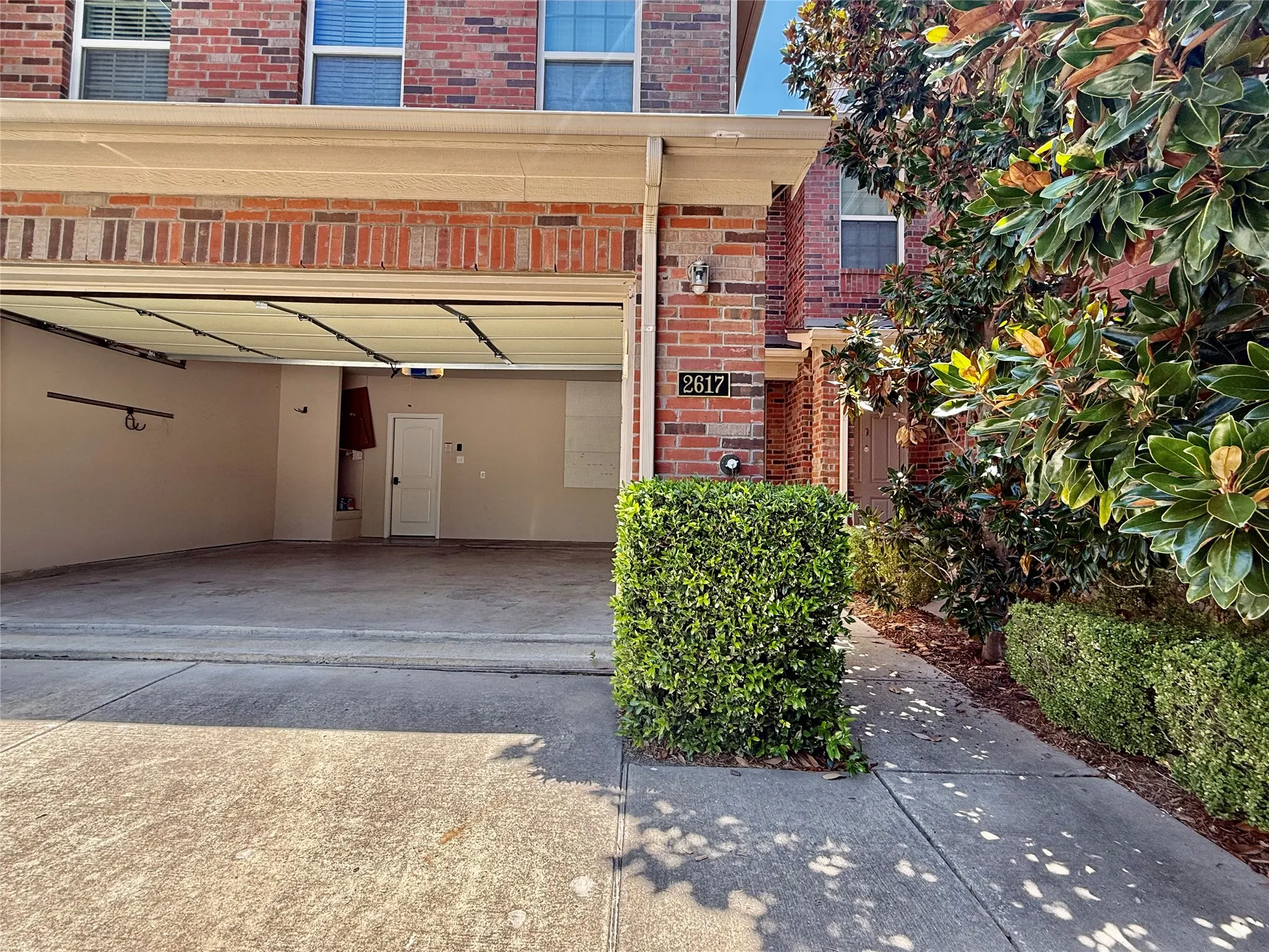 Townhouse For Rent in Denton County , 2617 Jackson Drive, Lewisville, Texas 75067, 3 Bedroom, 3 Bathroom, 2 Garage spaces, 1,901 Sqft, built in 2013, mls#21346157, Real Estate Agent in Lewisville, Homes For Rent in Denton county, Homes For Rent in Lewisville, Realtor in Lewisville Texas, Real Estate Brokerage Independent Realty Texas, Luminita Cordes Realtor