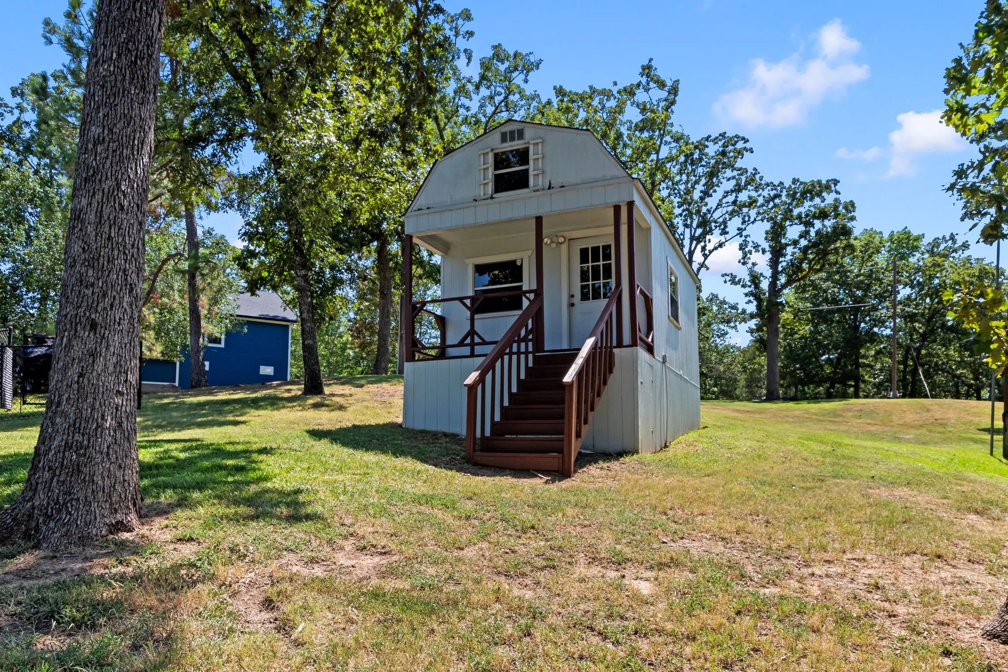Great space for a home office.
Ideal hobby room or art studio.