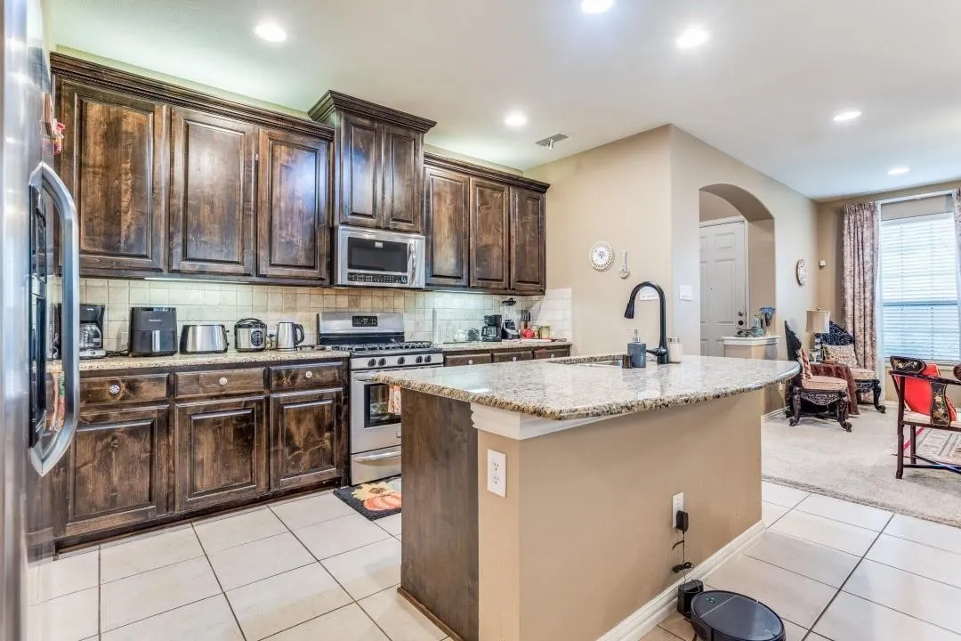 Townhouse For Sale in Dallas County , 214 Alexandra Avenue, Richardson, Texas 75081, 3 Bedroom, 3 Bathroom, 2 Garage spaces, 1,956 Sqft, built in 2012, Price $425,000, mls#21347555, Real Estate Agent in Richardson, Homes For Sale in Dallas county, Homes For Sale in Richardson, Realtor in Richardson Texas, Real Estate Brokerage Independent Realty Texas, Luminita Cordes Realtor