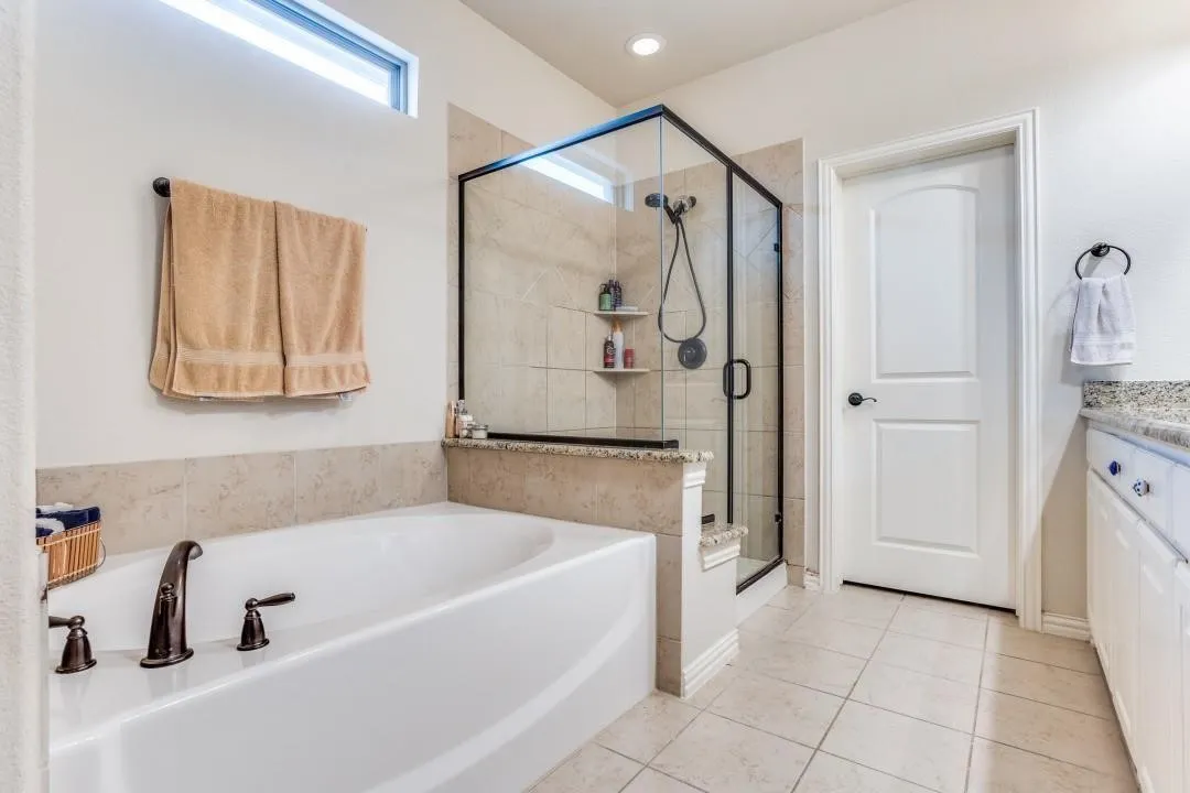 Townhouse For Sale in Dallas County , 214 Alexandra Avenue, Richardson, Texas 75081, 3 Bedroom, 3 Bathroom, 2 Garage spaces, 1,956 Sqft, built in 2012, Price $425,000, mls#21347555, Real Estate Agent in Richardson, Homes For Sale in Dallas county, Homes For Sale in Richardson, Realtor in Richardson Texas, Real Estate Brokerage Independent Realty Texas, Luminita Cordes Realtor