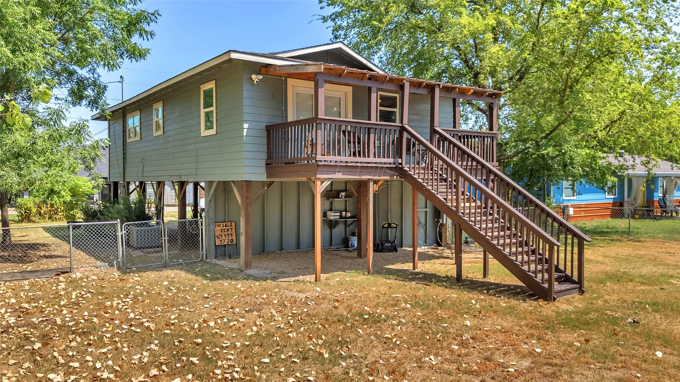 Single Family Residence For Sale in Henderson County , 242 Autumn Wood Trail, Gun Barrel City, Texas 75156, 3 Bedroom, 1 Bathroom, Garage spaces, 864 Sqft, built in 1988, mls#21347532, Real Estate Agent in Gun Barrel City, Homes For Sale in Henderson county, Homes For Sale in Gun Barrel City, Realtor in Gun Barrel City Texas, Real Estate Brokerage Independent Realty Texas, Luminita Cordes Realtor