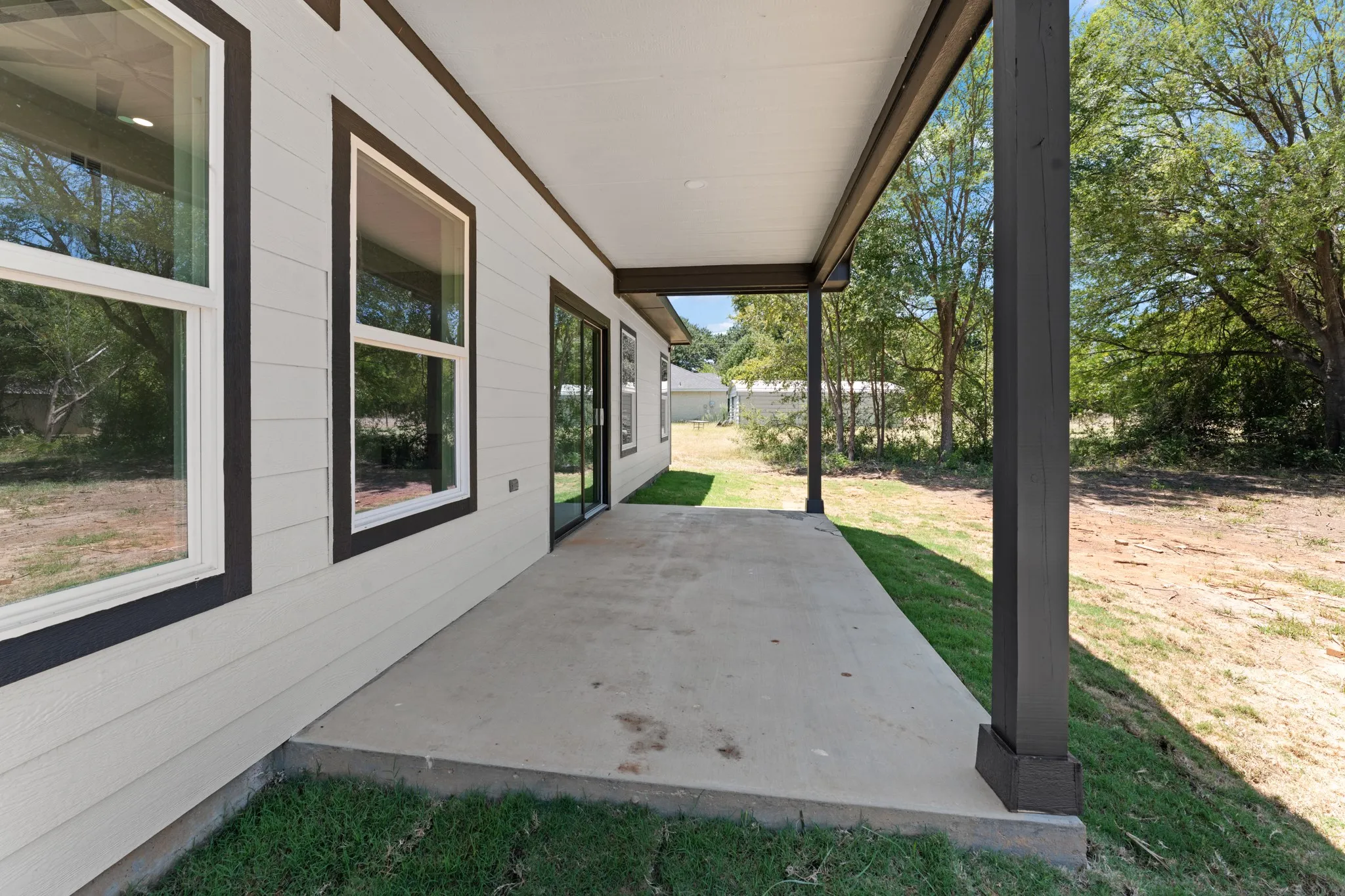 Single Family Residence For Sale in Henderson County , 104 Clear Fork Street, Gun Barrel City, Texas 75156, 3 Bedroom, 2 Bathroom, 2 Garage spaces, 1,661 Sqft, built in 2026, mls#21345664, Real Estate Agent in Gun Barrel City, Homes For Sale in Henderson county, Homes For Sale in Gun Barrel City, Realtor in Gun Barrel City Texas, Real Estate Brokerage Independent Realty Texas, Luminita Cordes Realtor