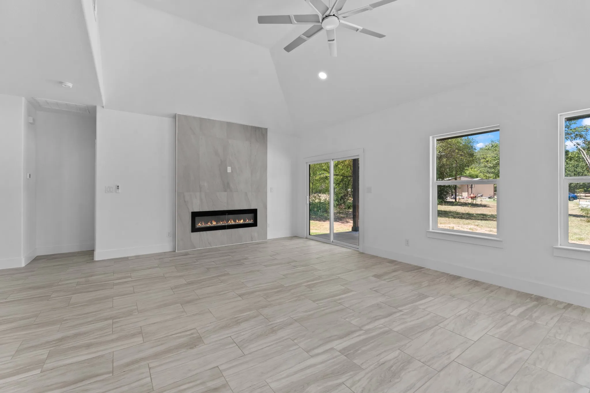 Single Family Residence For Sale in Henderson County , 104 Clear Fork Street, Gun Barrel City, Texas 75156, 3 Bedroom, 2 Bathroom, 2 Garage spaces, 1,661 Sqft, built in 2026, mls#21345664, Real Estate Agent in Gun Barrel City, Homes For Sale in Henderson county, Homes For Sale in Gun Barrel City, Realtor in Gun Barrel City Texas, Real Estate Brokerage Independent Realty Texas, Luminita Cordes Realtor