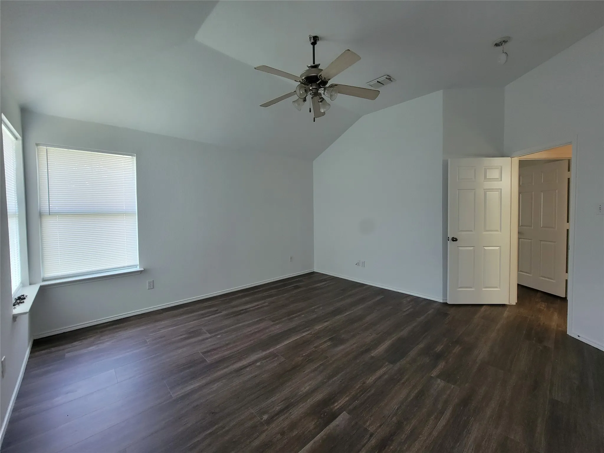 Single Family Residence For Rent in Tarrant County , 5203 Mountain Spring Trail, Fort Worth, Texas 76123, 2 Bedroom, 2 Bathroom, 1 Garage spaces, 1,038 Sqft, built in 2004, mls#21340204, Real Estate Agent in Fort Worth, Homes For Rent in Tarrant county, Homes For Rent in Fort Worth, Realtor in Fort Worth Texas, Real Estate Brokerage Independent Realty Texas, Luminita Cordes Realtor