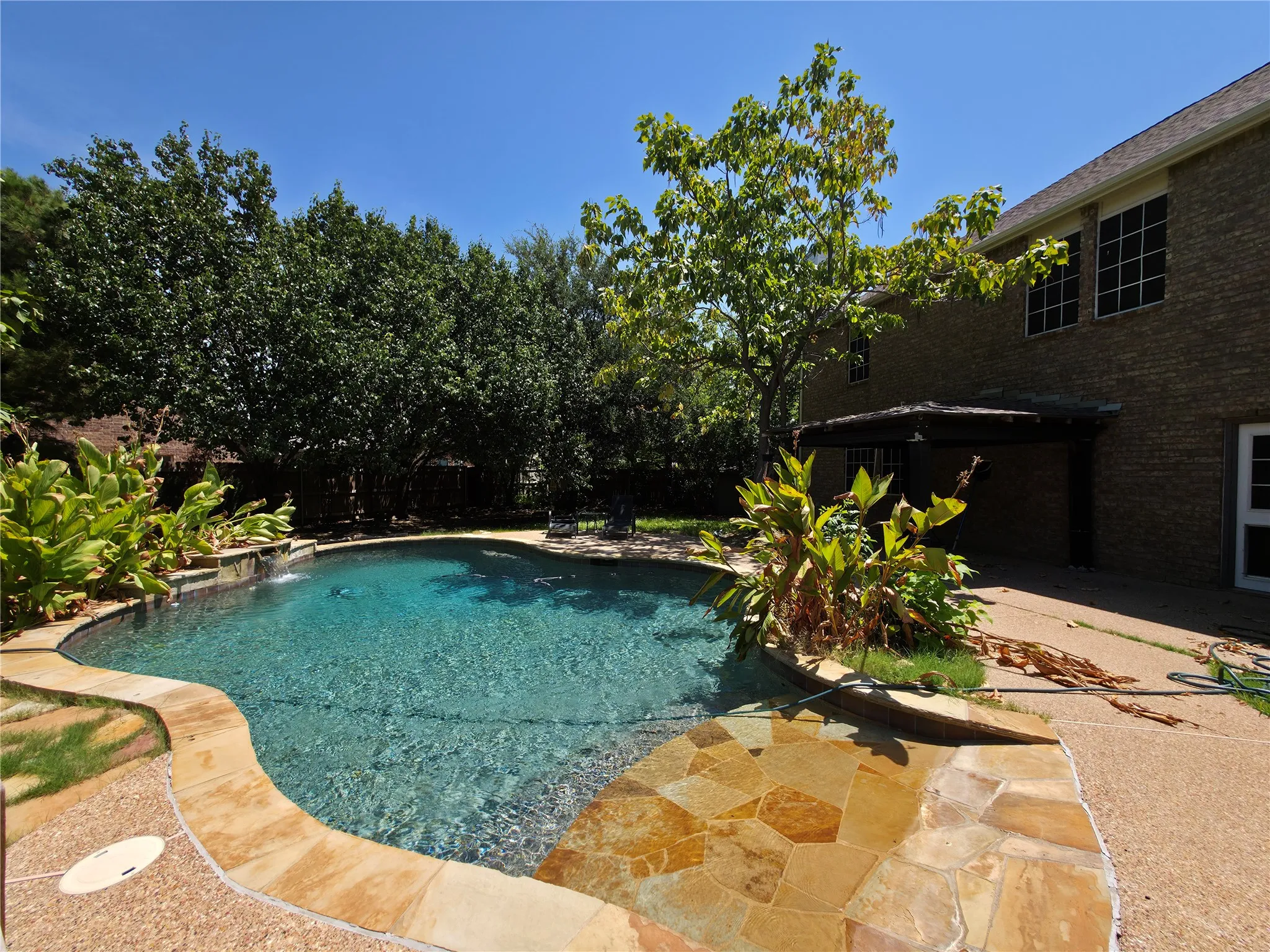 Single Family Residence For Rent in Denton County , 1913 Bradford Pear Square, Little Elm, Texas 75068, 4 Bedroom, 3 Bathroom, 2 Garage spaces, 2,580 Sqft, built in 2003, mls#21344062, Real Estate Agent in Little Elm, Homes For Rent in Denton county, Homes For Rent in Little Elm, Realtor in Little Elm Texas, Real Estate Brokerage Independent Realty Texas, Luminita Cordes Realtor