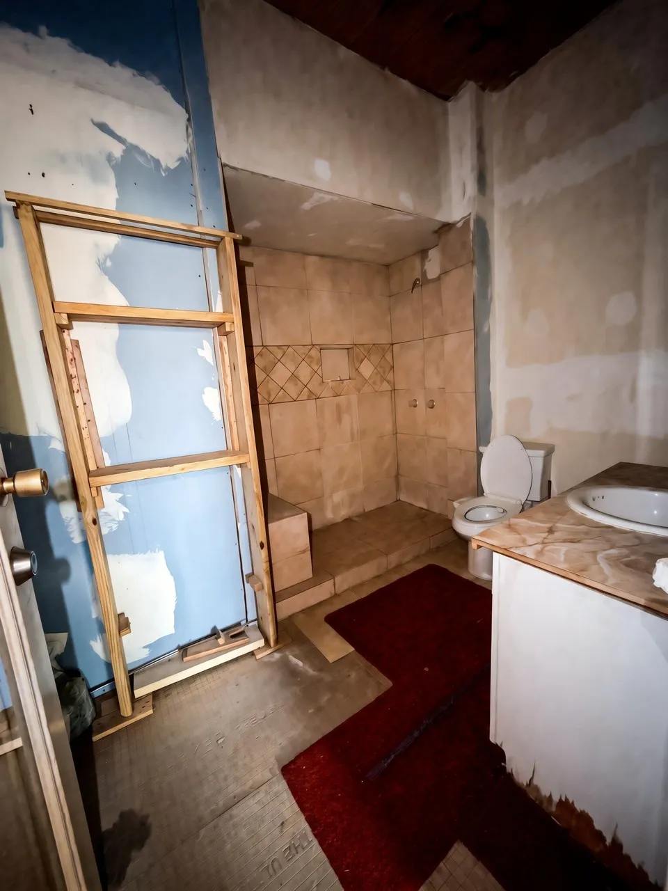 Single Family Residence For Sale in Jones County , 210 E Campbell Street, Stamford, Texas 79553, 2 Bedroom, 2 Bathroom, Garage spaces, 1,120 Sqft, built in 1928, mls#21347548, Real Estate Agent in Stamford, Homes For Sale in Jones county, Homes For Sale in Stamford, Realtor in Stamford Texas, Real Estate Brokerage Independent Realty Texas, Luminita Cordes Realtor