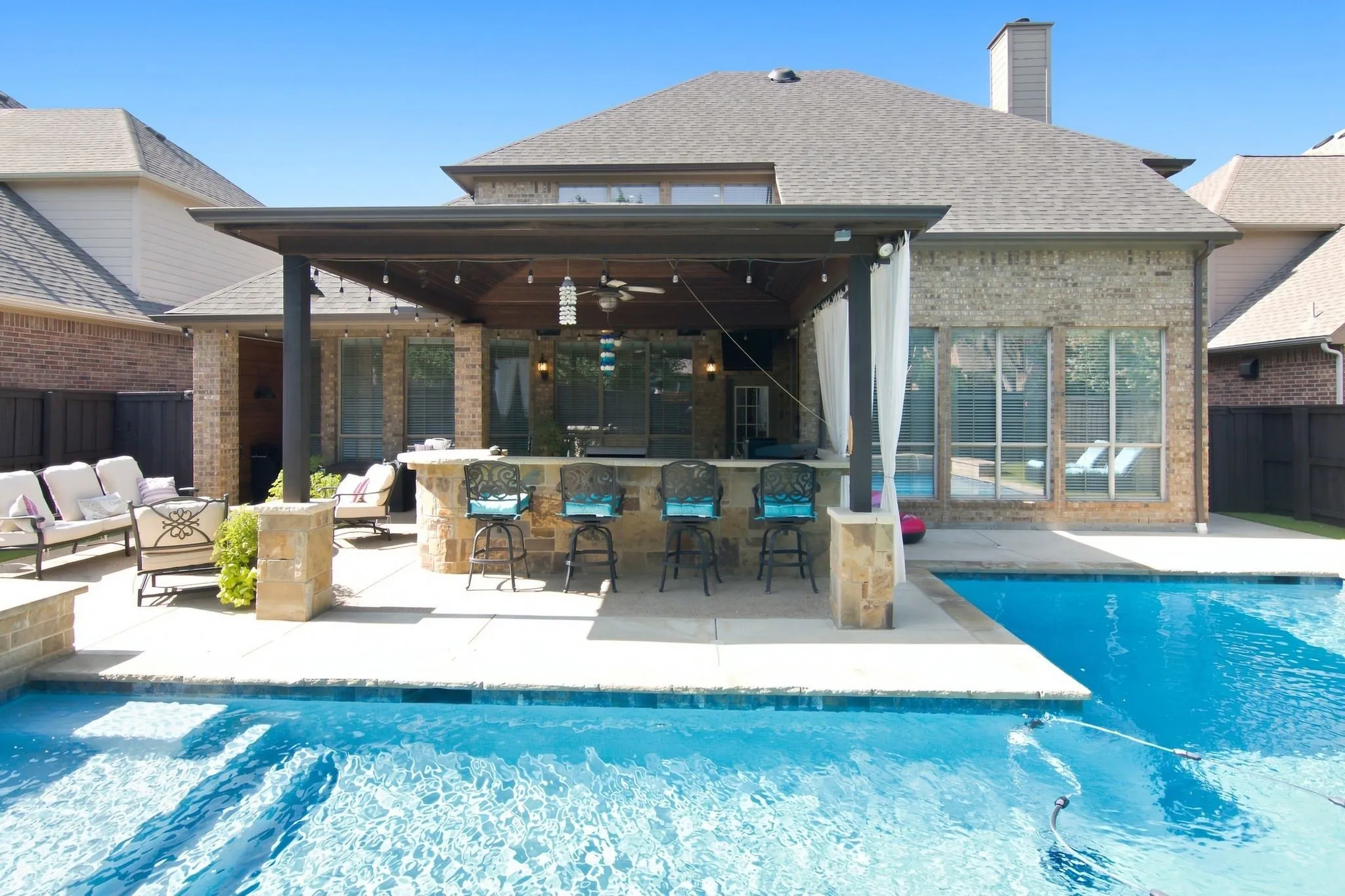 Single Family Residence For Sale in Tarrant County , 4805 Bob Wills Drive, Fort Worth, Texas 76244, 4 Bedroom, 4 Bathroom, 2 Garage spaces, 3,816 Sqft, built in 2006, mls#21343051, Real Estate Agent in Fort Worth, Homes For Sale in Tarrant county, Homes For Sale in Fort Worth, Realtor in Fort Worth Texas, Real Estate Brokerage Independent Realty Texas, Luminita Cordes Realtor