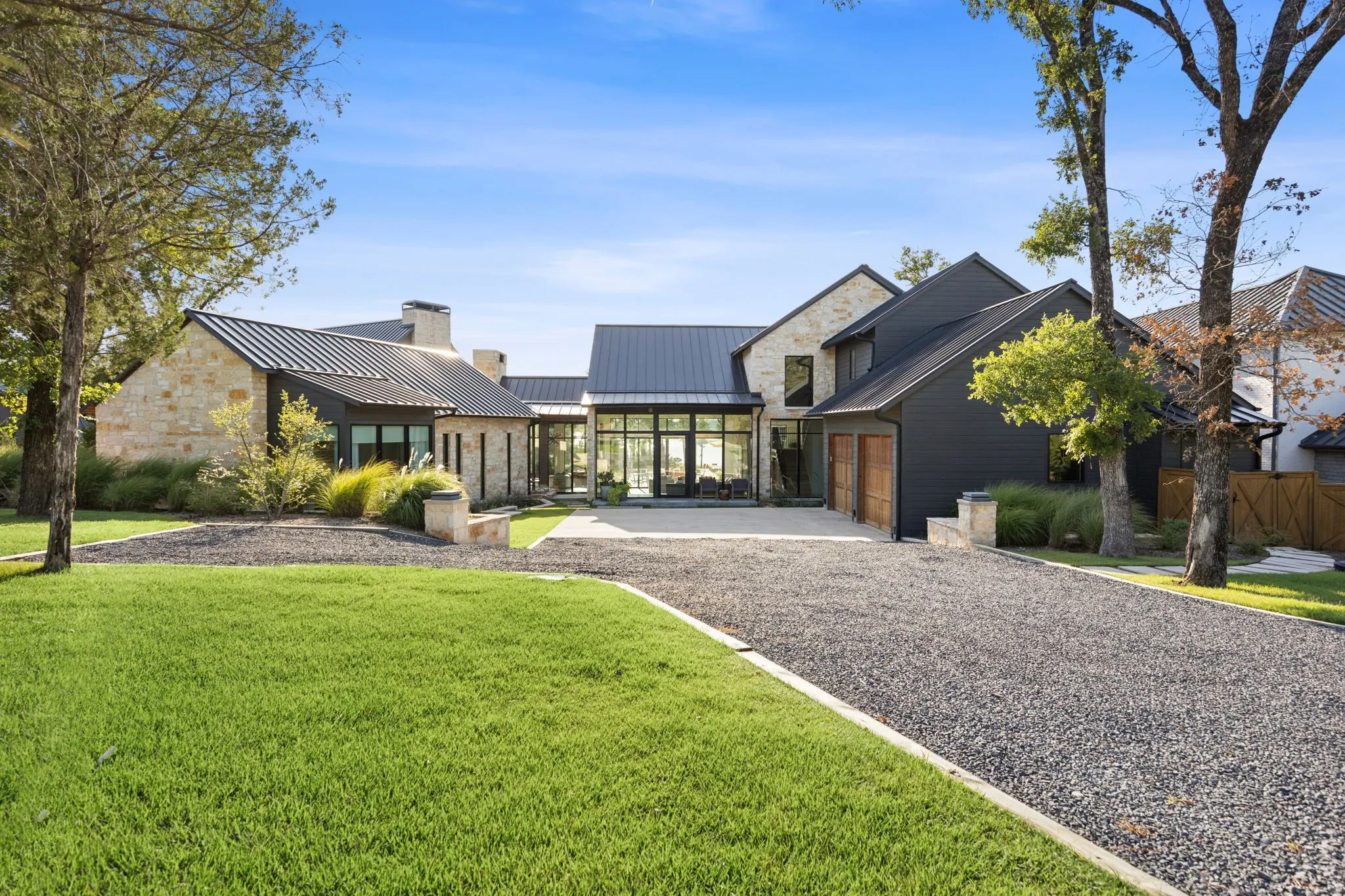 Single Family Residence For Sale in Henderson County , 13580 Blue Sky Drive, Malakoff, Texas 75148, 6 Bedrooms, 9 Bathrooms, 2 Garage spaces, 7,085 Sqft, built in 2023, Price $5,195,000, mls#21341548, Real Estate Agent in Malakoff, Homes For Sale in Henderson county, Homes For Sale in Malakoff, Realtor in Malakoff Texas, Real Estate Brokerage Independent Realty Texas, Luminita Cordes Realtor
