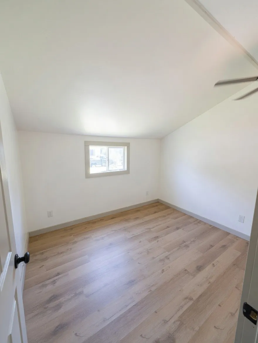 Single Family Residence For Sale in Wichita County , 3200 Hollywood Avenue, Wichita Falls, Texas 76309, 3 Bedroom, 2 Bathroom, Garage spaces, 1,337 Sqft, built in 1949, mls#21347473, Real Estate Agent in Wichita Falls, Homes For Sale in Wichita county, Homes For Sale in Wichita Falls, Realtor in Wichita Falls Texas, Real Estate Brokerage Independent Realty Texas, Luminita Cordes Realtor