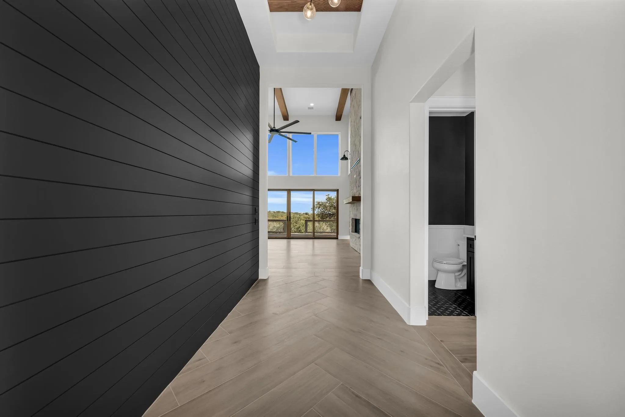 Single Family Residence For Sale in Llano County , 101 Silver Way, Horseshoe Bay, Texas 78657, 4 Bedroom, 5 Bathroom, 4 Garage spaces, 3,517 Sqft, built in 2025, mls#21347498, Real Estate Agent in Horseshoe Bay, Homes For Sale in Llano county, Homes For Sale in Horseshoe Bay, Realtor in Horseshoe Bay Texas, Real Estate Brokerage Independent Realty Texas, Luminita Cordes Realtor