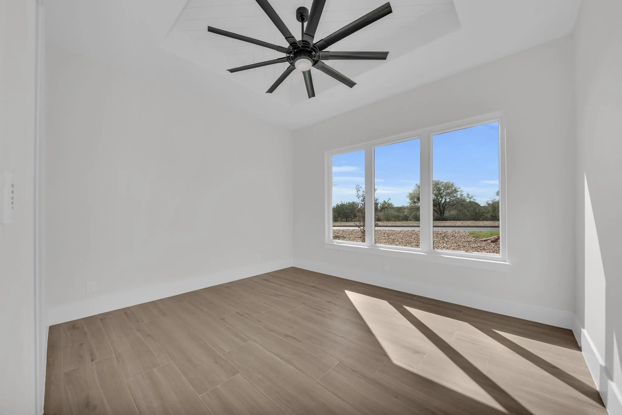 Single Family Residence For Sale in Llano County , 101 Silver Way, Horseshoe Bay, Texas 78657, 4 Bedroom, 5 Bathroom, 4 Garage spaces, 3,517 Sqft, built in 2025, mls#21347498, Real Estate Agent in Horseshoe Bay, Homes For Sale in Llano county, Homes For Sale in Horseshoe Bay, Realtor in Horseshoe Bay Texas, Real Estate Brokerage Independent Realty Texas, Luminita Cordes Realtor