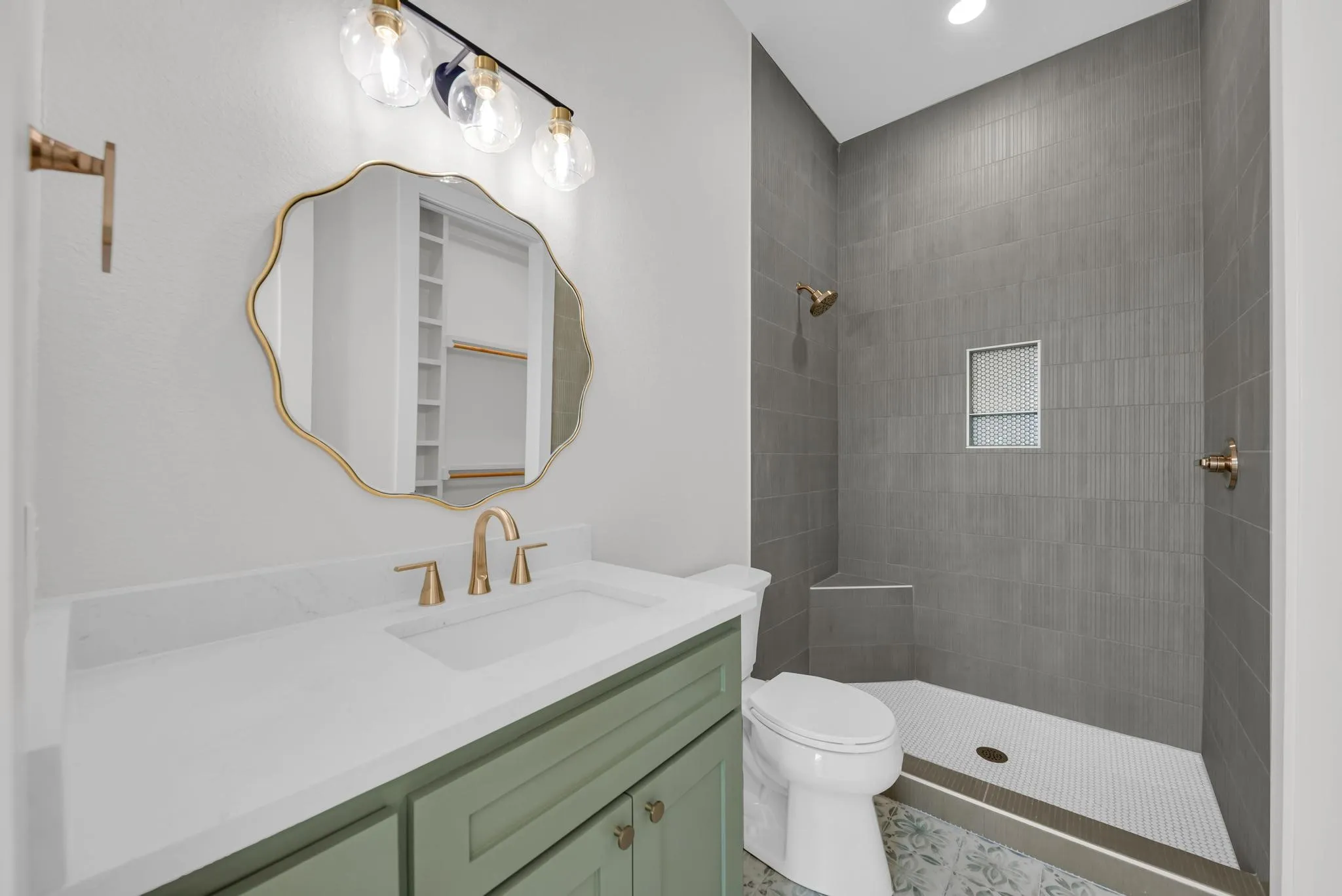 Single Family Residence For Sale in Llano County , 101 Silver Way, Horseshoe Bay, Texas 78657, 4 Bedroom, 5 Bathroom, 4 Garage spaces, 3,517 Sqft, built in 2025, mls#21347498, Real Estate Agent in Horseshoe Bay, Homes For Sale in Llano county, Homes For Sale in Horseshoe Bay, Realtor in Horseshoe Bay Texas, Real Estate Brokerage Independent Realty Texas, Luminita Cordes Realtor