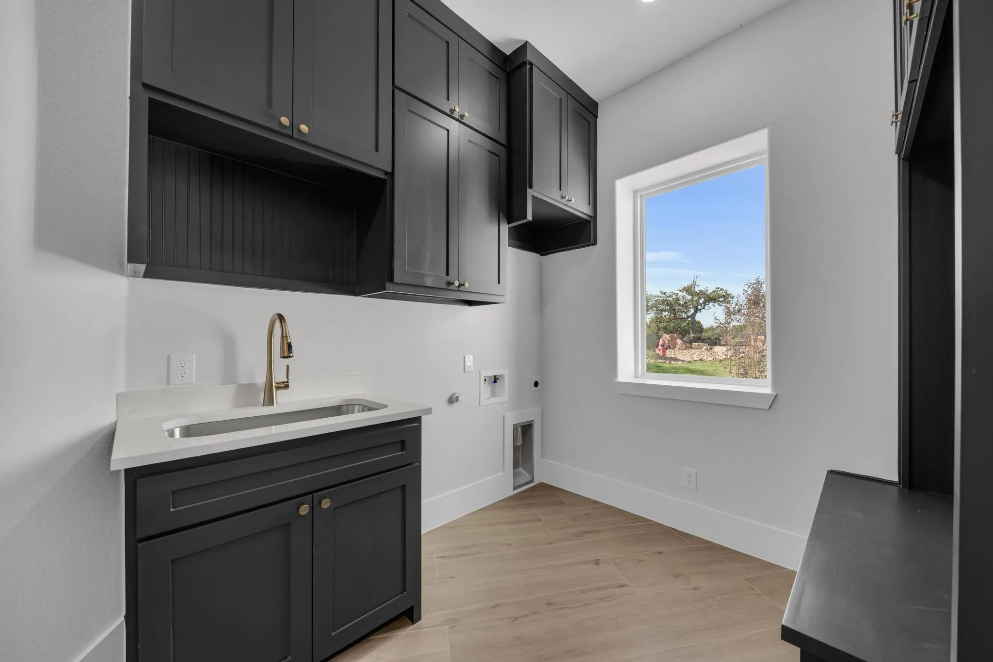 Single Family Residence For Sale in Llano County , 101 Silver Way, Horseshoe Bay, Texas 78657, 4 Bedroom, 5 Bathroom, 4 Garage spaces, 3,517 Sqft, built in 2025, mls#21347498, Real Estate Agent in Horseshoe Bay, Homes For Sale in Llano county, Homes For Sale in Horseshoe Bay, Realtor in Horseshoe Bay Texas, Real Estate Brokerage Independent Realty Texas, Luminita Cordes Realtor