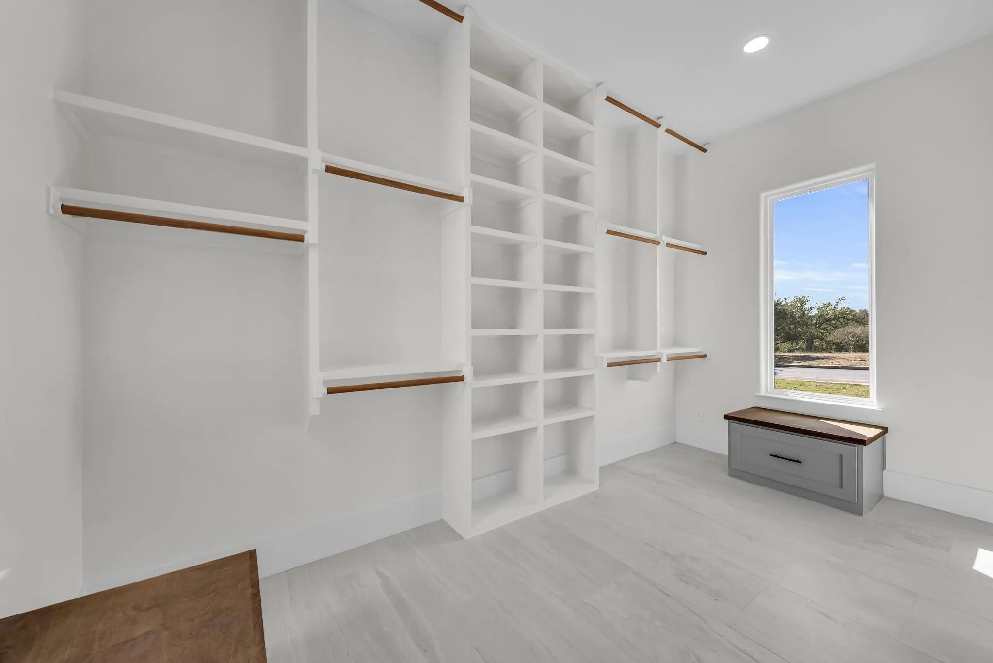 Single Family Residence For Sale in Llano County , 101 Silver Way, Horseshoe Bay, Texas 78657, 4 Bedroom, 5 Bathroom, 4 Garage spaces, 3,517 Sqft, built in 2025, mls#21347498, Real Estate Agent in Horseshoe Bay, Homes For Sale in Llano county, Homes For Sale in Horseshoe Bay, Realtor in Horseshoe Bay Texas, Real Estate Brokerage Independent Realty Texas, Luminita Cordes Realtor