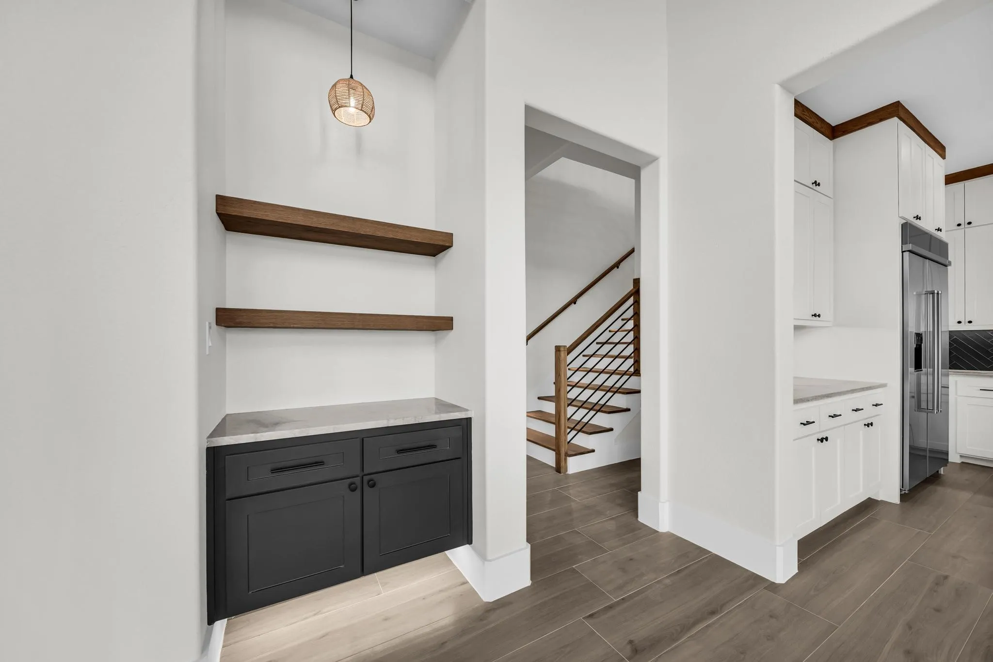 Single Family Residence For Sale in Llano County , 101 Silver Way, Horseshoe Bay, Texas 78657, 4 Bedroom, 5 Bathroom, 4 Garage spaces, 3,517 Sqft, built in 2025, mls#21347498, Real Estate Agent in Horseshoe Bay, Homes For Sale in Llano county, Homes For Sale in Horseshoe Bay, Realtor in Horseshoe Bay Texas, Real Estate Brokerage Independent Realty Texas, Luminita Cordes Realtor
