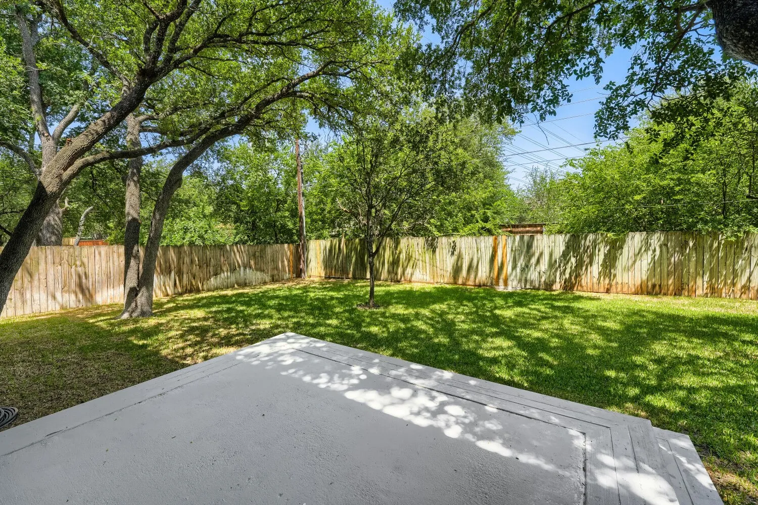 Single Family Residence For Sale in Williamson County , 1612 Hermitage Drive, Round Rock, Texas 78681, 4 Bedroom, 3 Bathroom, 2 Garage spaces, 2,294 Sqft, built in 1985, mls#21347575, Real Estate Agent in Round Rock, Homes For Sale in Williamson county, Homes For Sale in Round Rock, Realtor in Round Rock Texas, Real Estate Brokerage Independent Realty Texas, Luminita Cordes Realtor