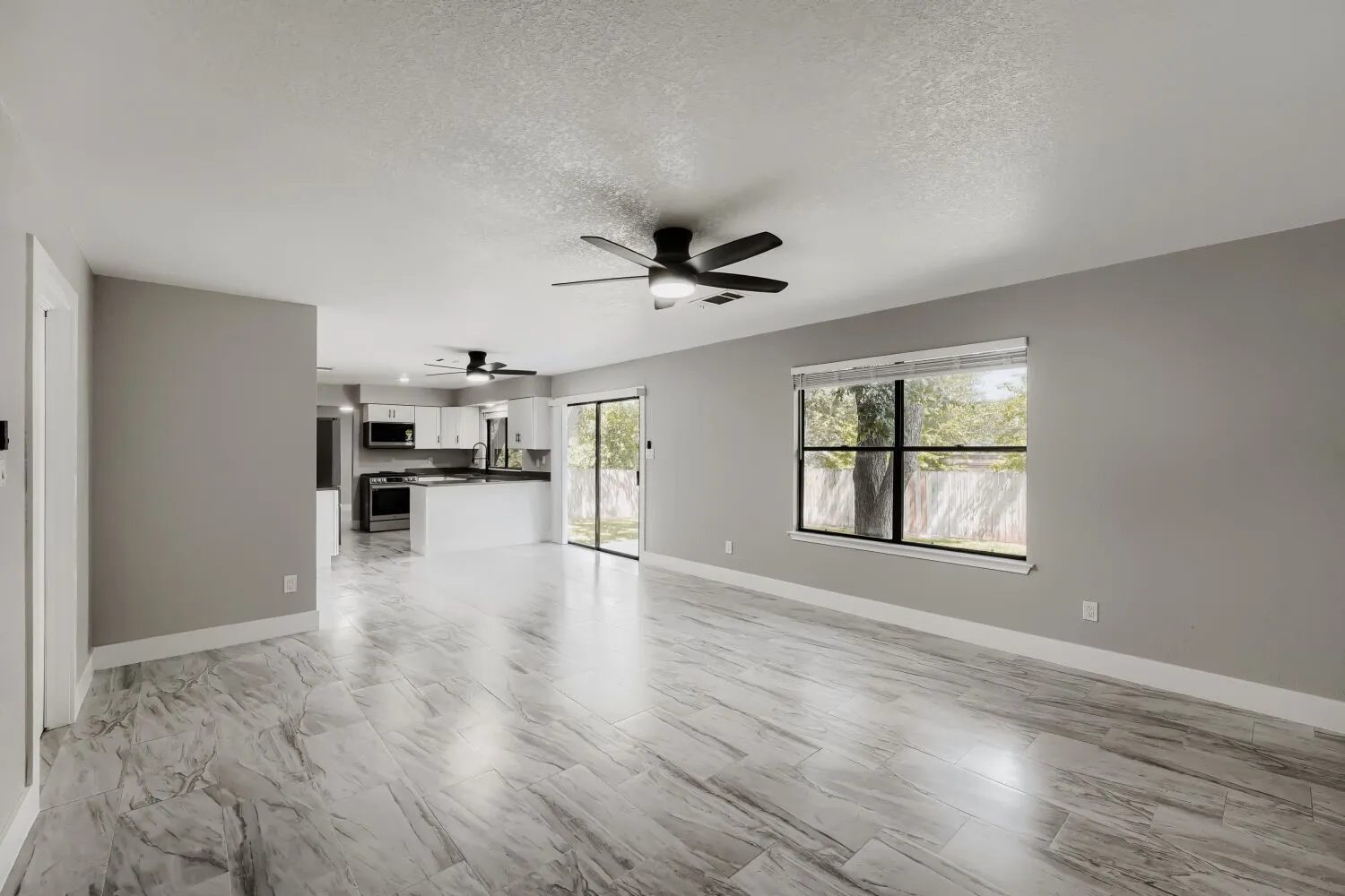 Single Family Residence For Sale in Williamson County , 1612 Hermitage Drive, Round Rock, Texas 78681, 4 Bedroom, 3 Bathroom, 2 Garage spaces, 2,294 Sqft, built in 1985, mls#21347575, Real Estate Agent in Round Rock, Homes For Sale in Williamson county, Homes For Sale in Round Rock, Realtor in Round Rock Texas, Real Estate Brokerage Independent Realty Texas, Luminita Cordes Realtor