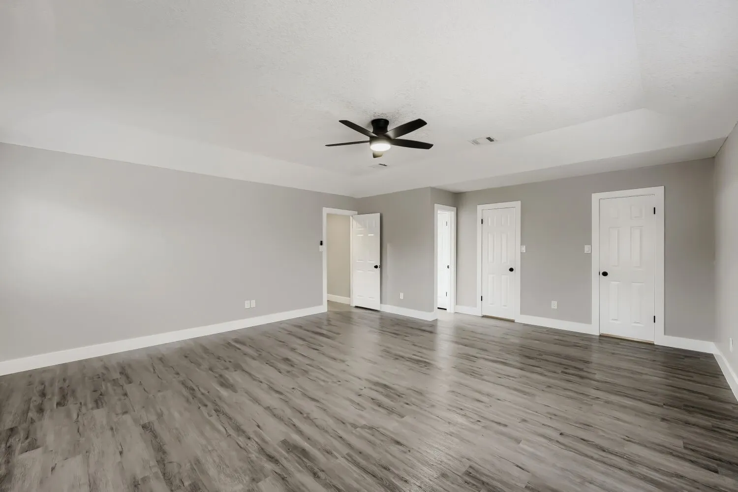 Single Family Residence For Sale in Williamson County , 1612 Hermitage Drive, Round Rock, Texas 78681, 4 Bedroom, 3 Bathroom, 2 Garage spaces, 2,294 Sqft, built in 1985, mls#21347575, Real Estate Agent in Round Rock, Homes For Sale in Williamson county, Homes For Sale in Round Rock, Realtor in Round Rock Texas, Real Estate Brokerage Independent Realty Texas, Luminita Cordes Realtor