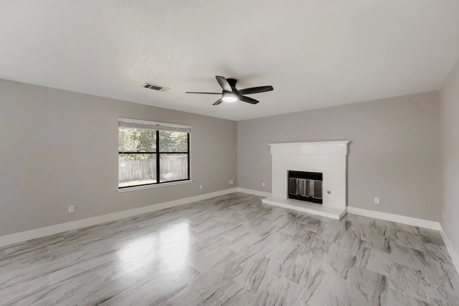 Single Family Residence For Sale in Williamson County , 1612 Hermitage Drive, Round Rock, Texas 78681, 4 Bedroom, 3 Bathroom, 2 Garage spaces, 2,294 Sqft, built in 1985, mls#21347575, Real Estate Agent in Round Rock, Homes For Sale in Williamson county, Homes For Sale in Round Rock, Realtor in Round Rock Texas, Real Estate Brokerage Independent Realty Texas, Luminita Cordes Realtor