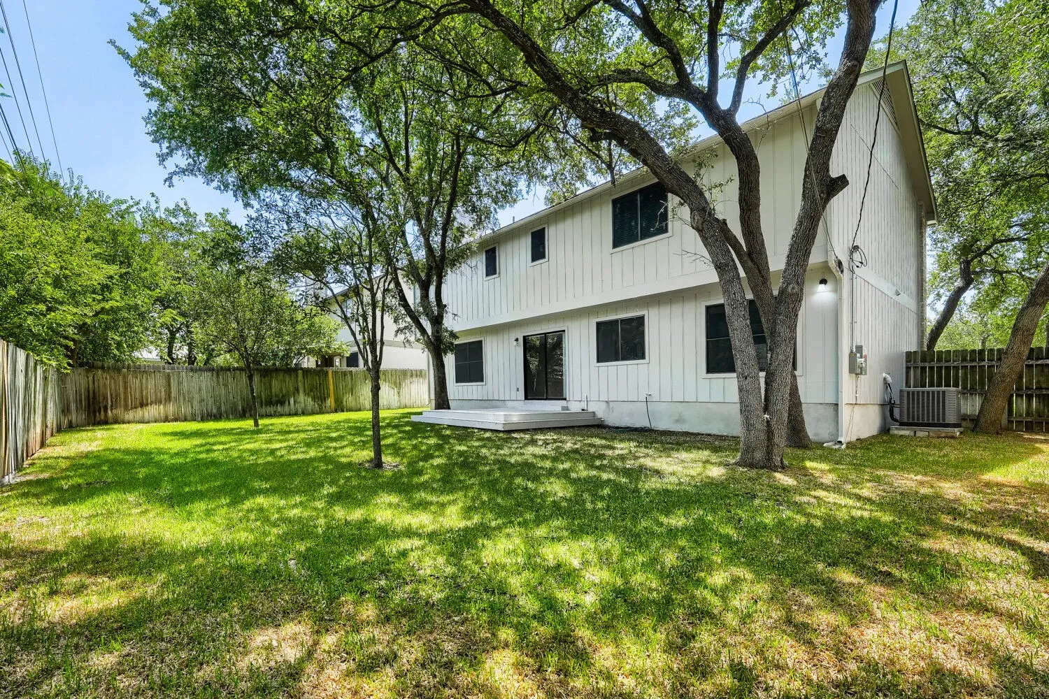 Single Family Residence For Sale in Williamson County , 1612 Hermitage Drive, Round Rock, Texas 78681, 4 Bedroom, 3 Bathroom, 2 Garage spaces, 2,294 Sqft, built in 1985, mls#21347575, Real Estate Agent in Round Rock, Homes For Sale in Williamson county, Homes For Sale in Round Rock, Realtor in Round Rock Texas, Real Estate Brokerage Independent Realty Texas, Luminita Cordes Realtor