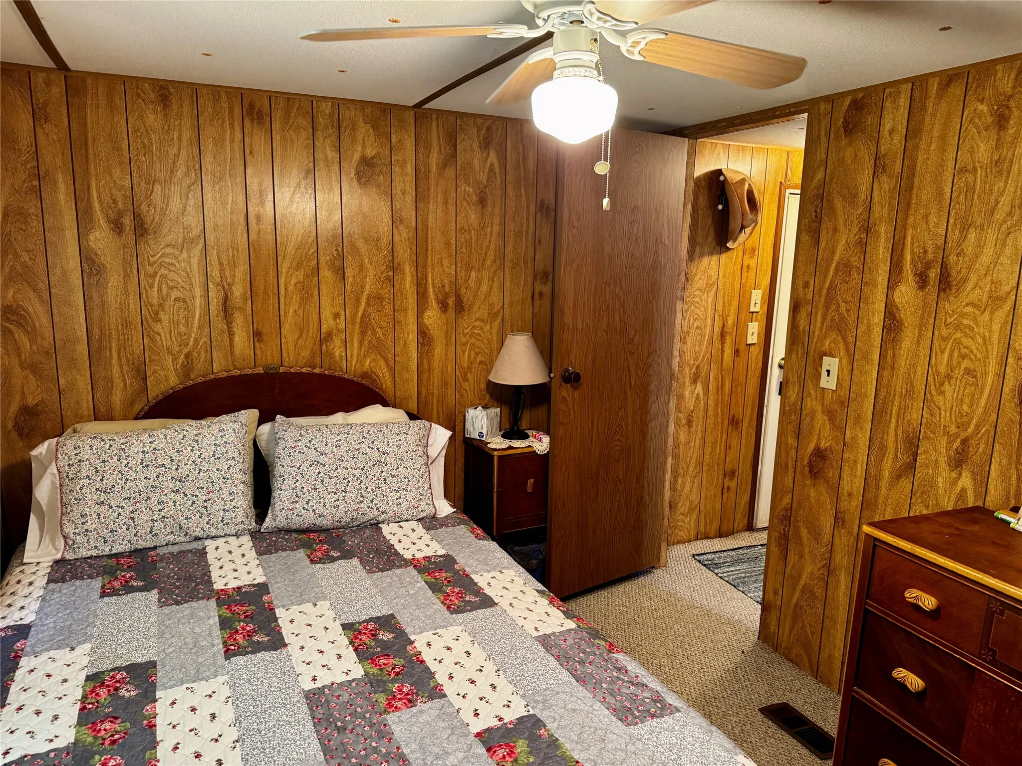 Mobile Home For Sale in Palo Pinto County , 1909 Buck Run, Graford, Texas 76449, 2 Bedroom, 1 Bathroom, Garage spaces, 728 Sqft, built in 1980, mls#21347450, Real Estate Agent in Graford, Homes For Sale in Palo Pinto county, Homes For Sale in Graford, Realtor in Graford Texas, Real Estate Brokerage Independent Realty Texas, Luminita Cordes Realtor