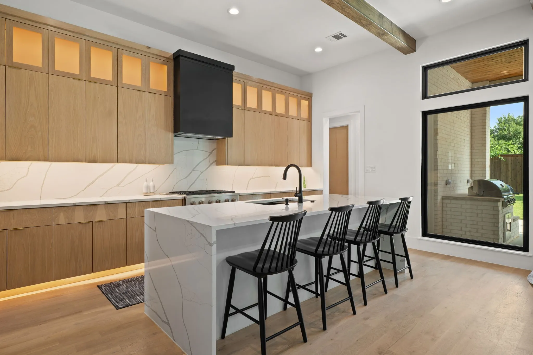 Single Family Residence For Sale in Denton County , 133 Chisholm Trail, Highland Village, Texas 75077, 5 Bedroom, 4 Bathroom, 3 Garage spaces, 4,089 Sqft, built in 2022, mls#21347478, Real Estate Agent in Highland Village, Homes For Sale in Denton county, Homes For Sale in Highland Village, Realtor in Highland Village Texas, Real Estate Brokerage Independent Realty Texas, Luminita Cordes Realtor