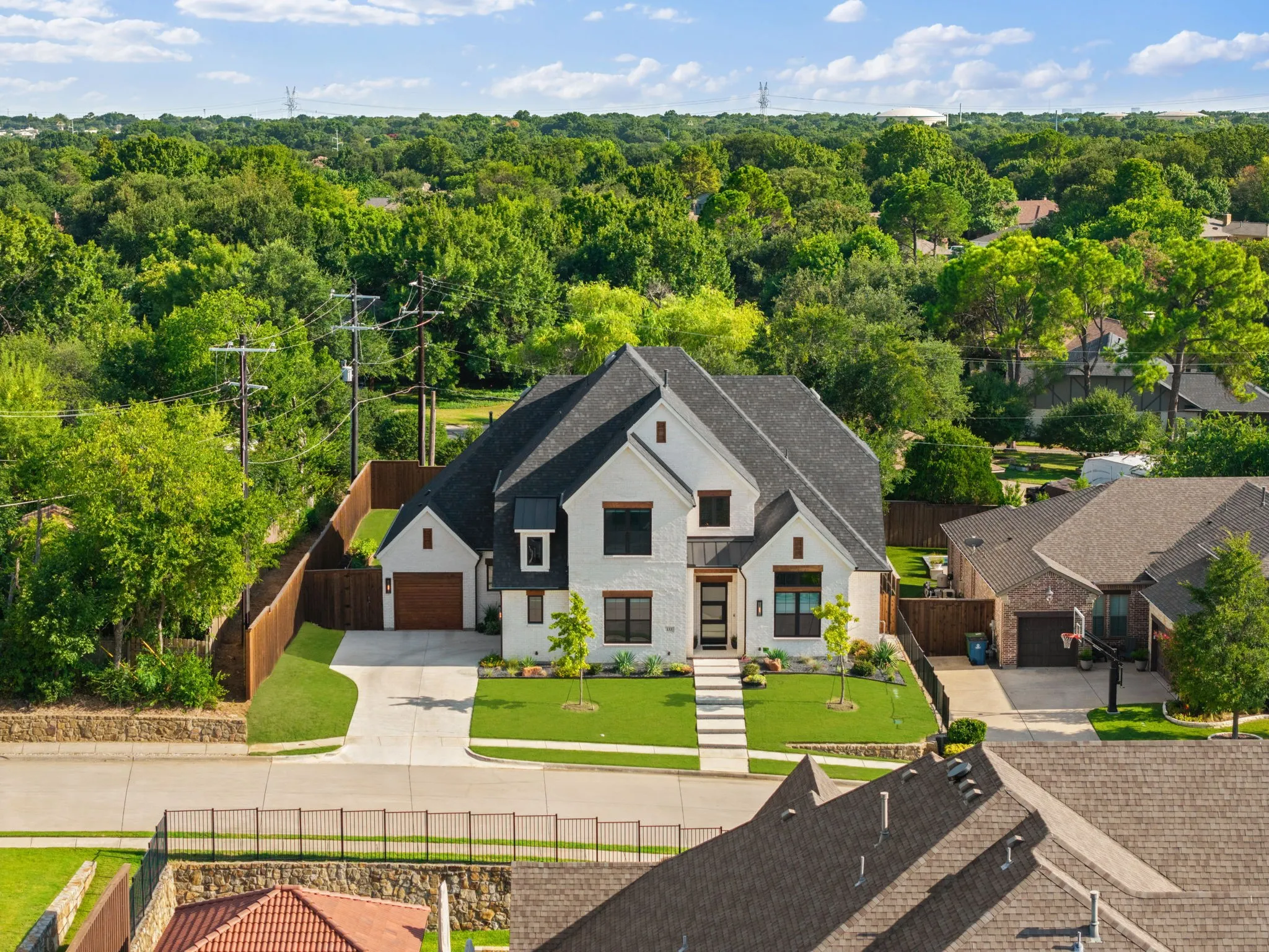 Single Family Residence For Sale in Denton County , 133 Chisholm Trail, Highland Village, Texas 75077, 5 Bedroom, 4 Bathroom, 3 Garage spaces, 4,089 Sqft, built in 2022, mls#21347478, Real Estate Agent in Highland Village, Homes For Sale in Denton county, Homes For Sale in Highland Village, Realtor in Highland Village Texas, Real Estate Brokerage Independent Realty Texas, Luminita Cordes Realtor