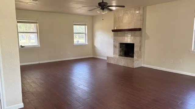 Single Family Residence For Rent in Collin County , 13980 Red Wood Circle S, Frisco, Texas 75071, 4 Bedroom, 2 Bathroom, 2 Garage spaces, 2,306 Sqft, built in 1982, mls#21347561, Real Estate Agent in Frisco, Homes For Rent in Collin county, Homes For Rent in Frisco, Realtor in Frisco Texas, Real Estate Brokerage Independent Realty Texas, Luminita Cordes Realtor
