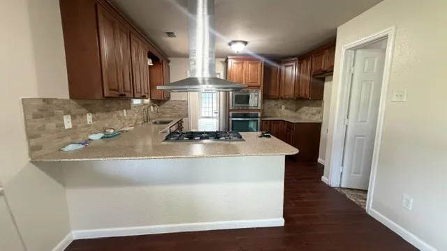 Single Family Residence For Rent in Collin County , 13980 Red Wood Circle S, Frisco, Texas 75071, 4 Bedroom, 2 Bathroom, 2 Garage spaces, 2,306 Sqft, built in 1982, mls#21347561, Real Estate Agent in Frisco, Homes For Rent in Collin county, Homes For Rent in Frisco, Realtor in Frisco Texas, Real Estate Brokerage Independent Realty Texas, Luminita Cordes Realtor