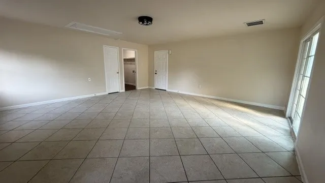 Single Family Residence For Rent in Collin County , 13980 Red Wood Circle S, Frisco, Texas 75071, 4 Bedroom, 2 Bathroom, 2 Garage spaces, 2,306 Sqft, built in 1982, mls#21347561, Real Estate Agent in Frisco, Homes For Rent in Collin county, Homes For Rent in Frisco, Realtor in Frisco Texas, Real Estate Brokerage Independent Realty Texas, Luminita Cordes Realtor